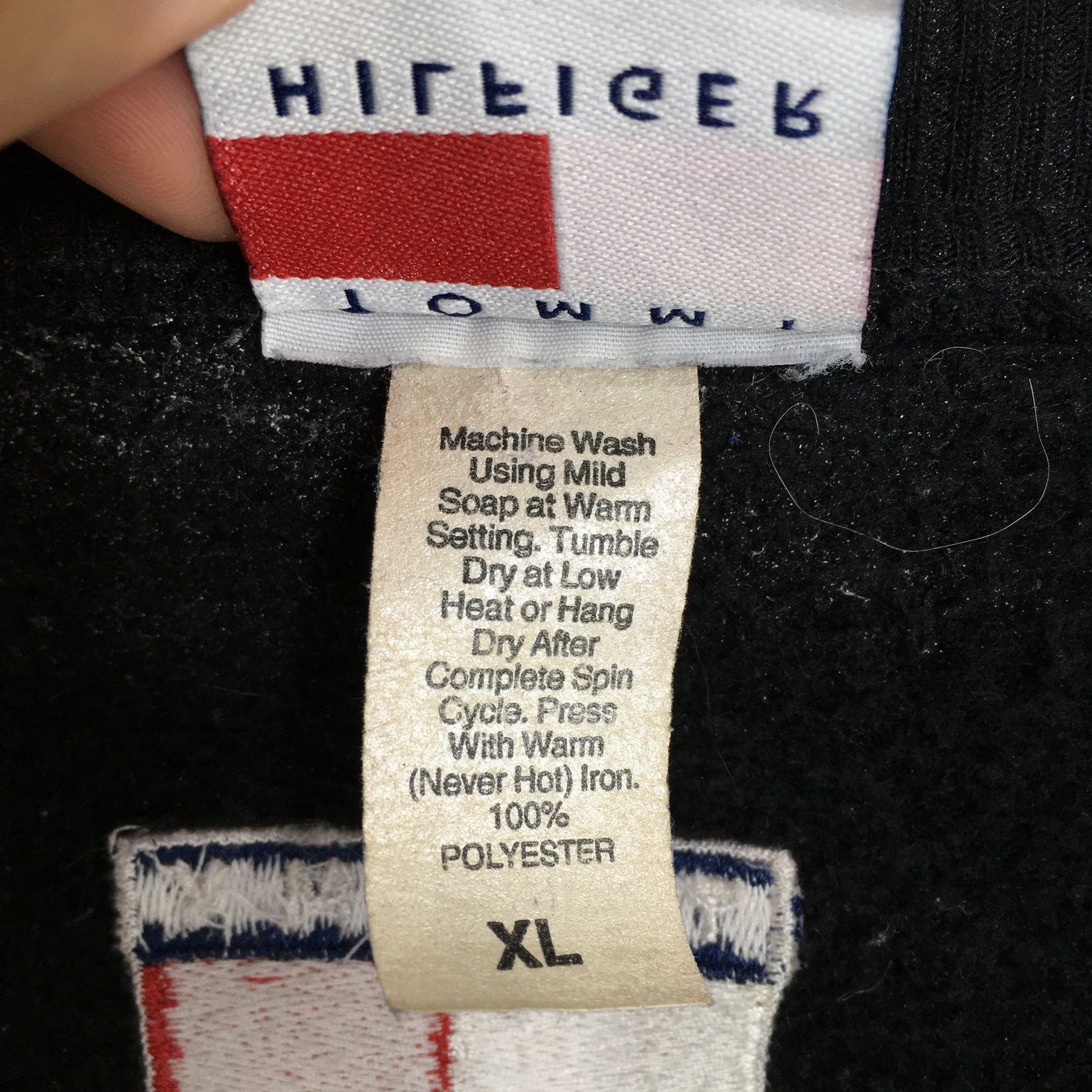 Tommy Hilfiger Vintage 90's Tommy Hilfiger Buttons Jacket Black XLarge Size US XL / EU 56 / 4 - 4 Thumbnail