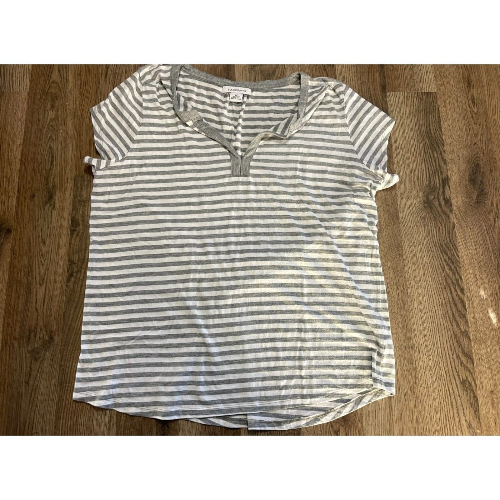 Liz Claiborne Liz Claiborne Shirt Women XL Gray White Striped Short Sleeve T-Shirt Casual Basic Modern Fall Spring Summer Womens Size XL / US 12-14 / IT 48-50 - 2 Thumbnail