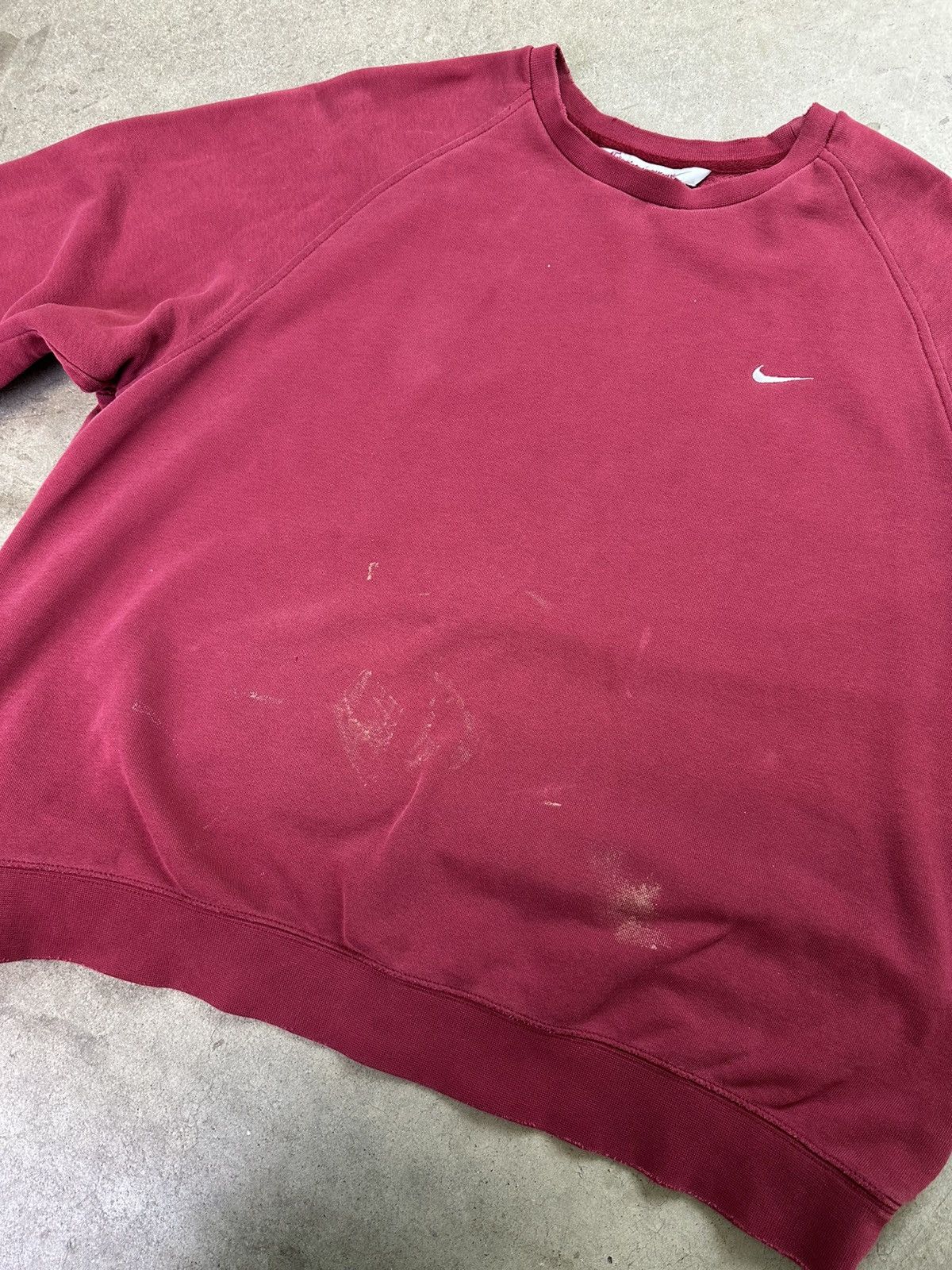 Vintage vintage nike swoosh paint splatter crewneck xl Size US XL / EU 56 / 4 - 8 Thumbnail