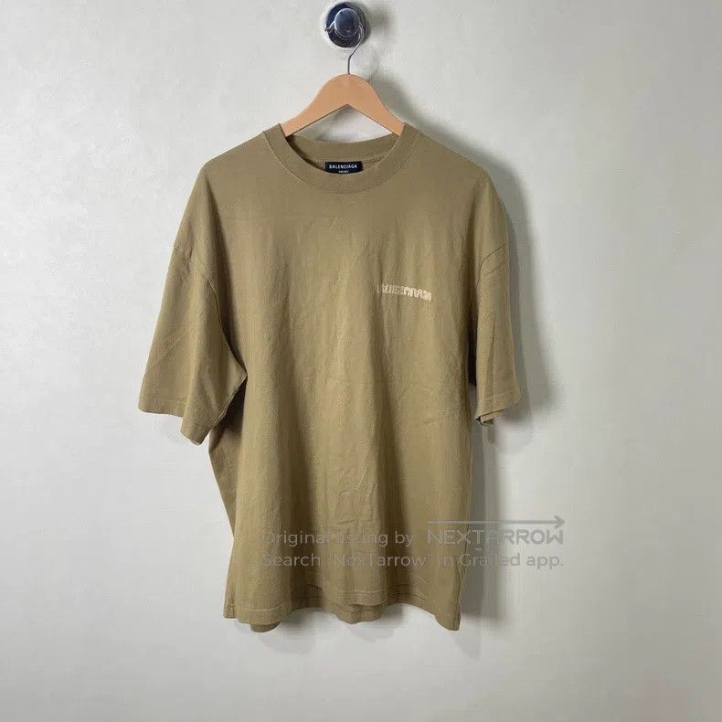 Balenciaga Balenciaga Embroidered reversed letter short sleeve size 2 Size US M / EU 48-50 / 2 - 1 Thumbnail