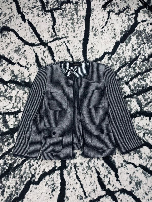 Max Mara Max Mara blue and white striped jacket 36 S Size S / US 4 / IT 40 - 1 Thumbnail