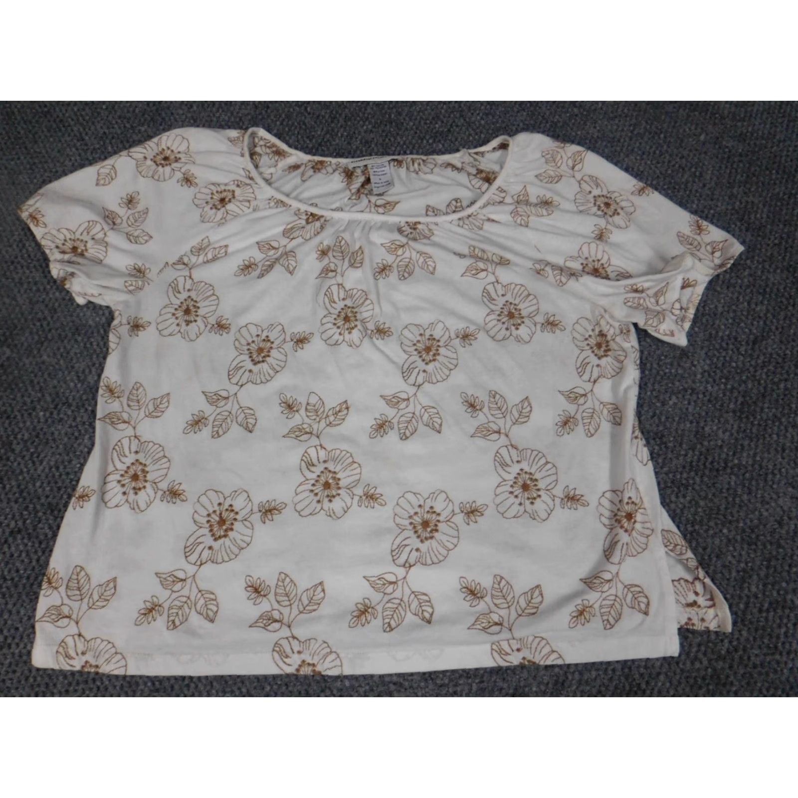 Vintage Cathy Daniels Womens Blouse L White Floral Pullover Short Sleeve Collared Button Breathable Stretch Classic Casual Regular Size L / US 10 / IT 46 - 3 Thumbnail