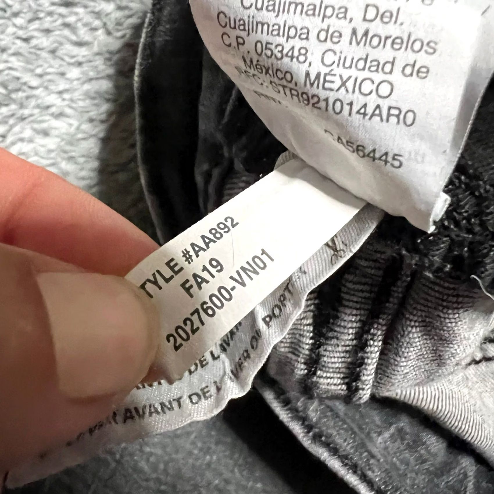 Madewell Madewell Jeans Womens 28 Perfect Vintage Crop Black Pants Crop Grey Faded 29x25 Womens Size 28" / US 6 / IT 42 - 7 Thumbnail