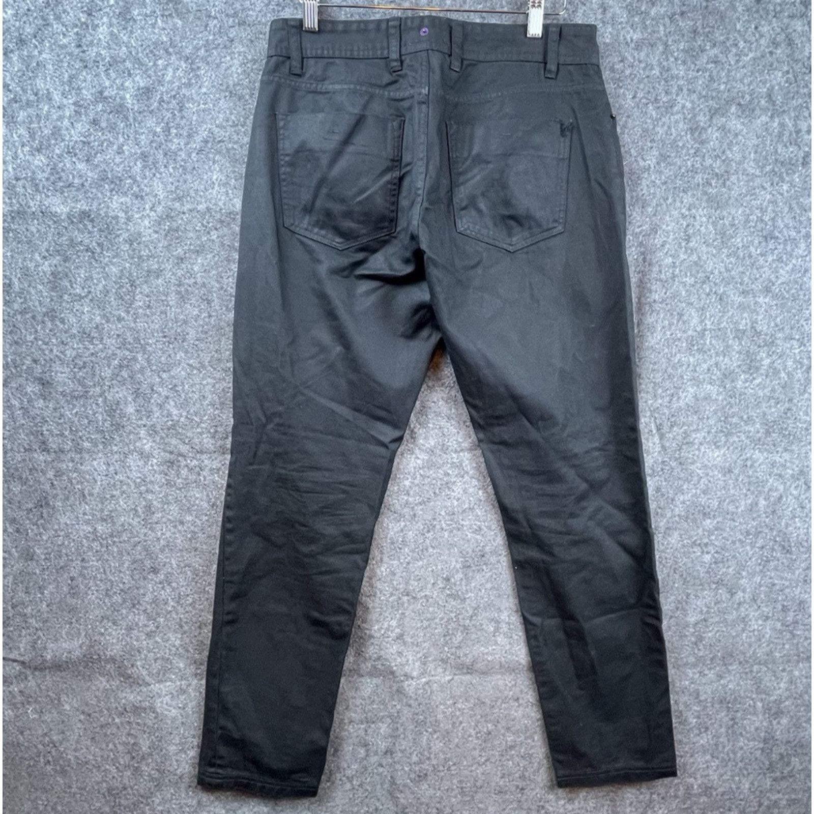 Your Neighbors Your Neighbors Urban Outfitters Jeans Mens 30 Black Straight Size US 30 / EU 46 - 2 Thumbnail