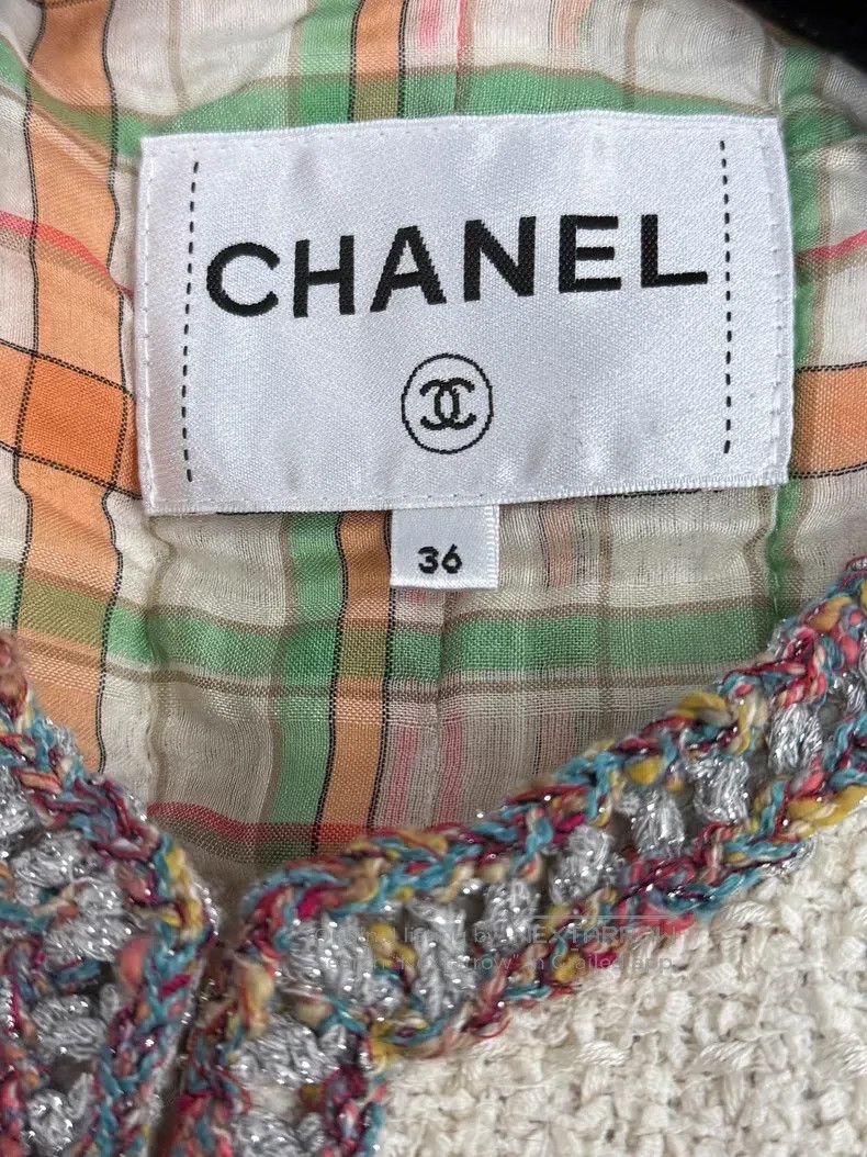 Chanel Chanel Tweed rolled-edged two-pocket jacket Size XS / US 0-2 / IT 36-38 - 4 Thumbnail