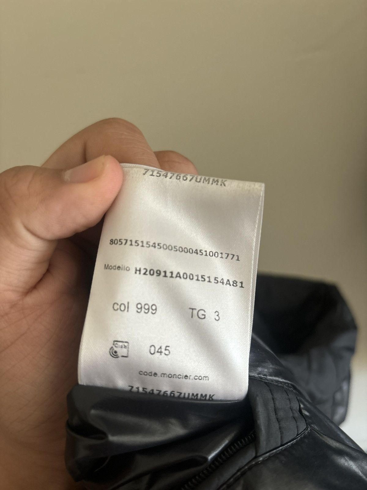 Moncler CARDAMINE HOODED DOWN VEST Size US M / EU 48-50 / 2 - 10 Thumbnail