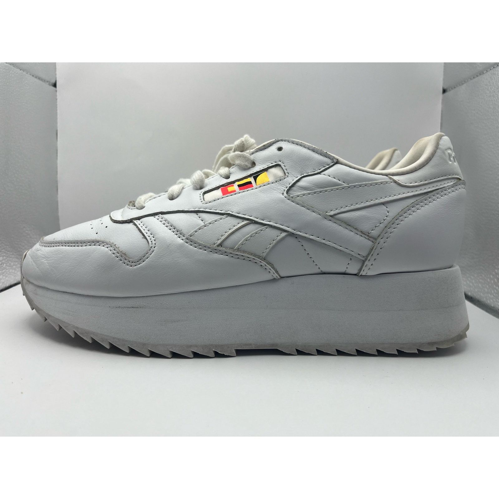 Reebok Reebok x Gigi Hadid Classic Leather Double White Sneakers Size US 9.5 / IT 39.5 - 2 Thumbnail