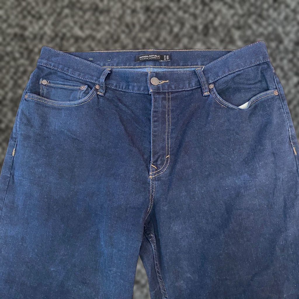 Banana Republic Banana Republic Jeans Mens 36x36 Athletic Tapered Dark Wash Denim Jeans Size US 36 / EU 52 - 1 Thumbnail