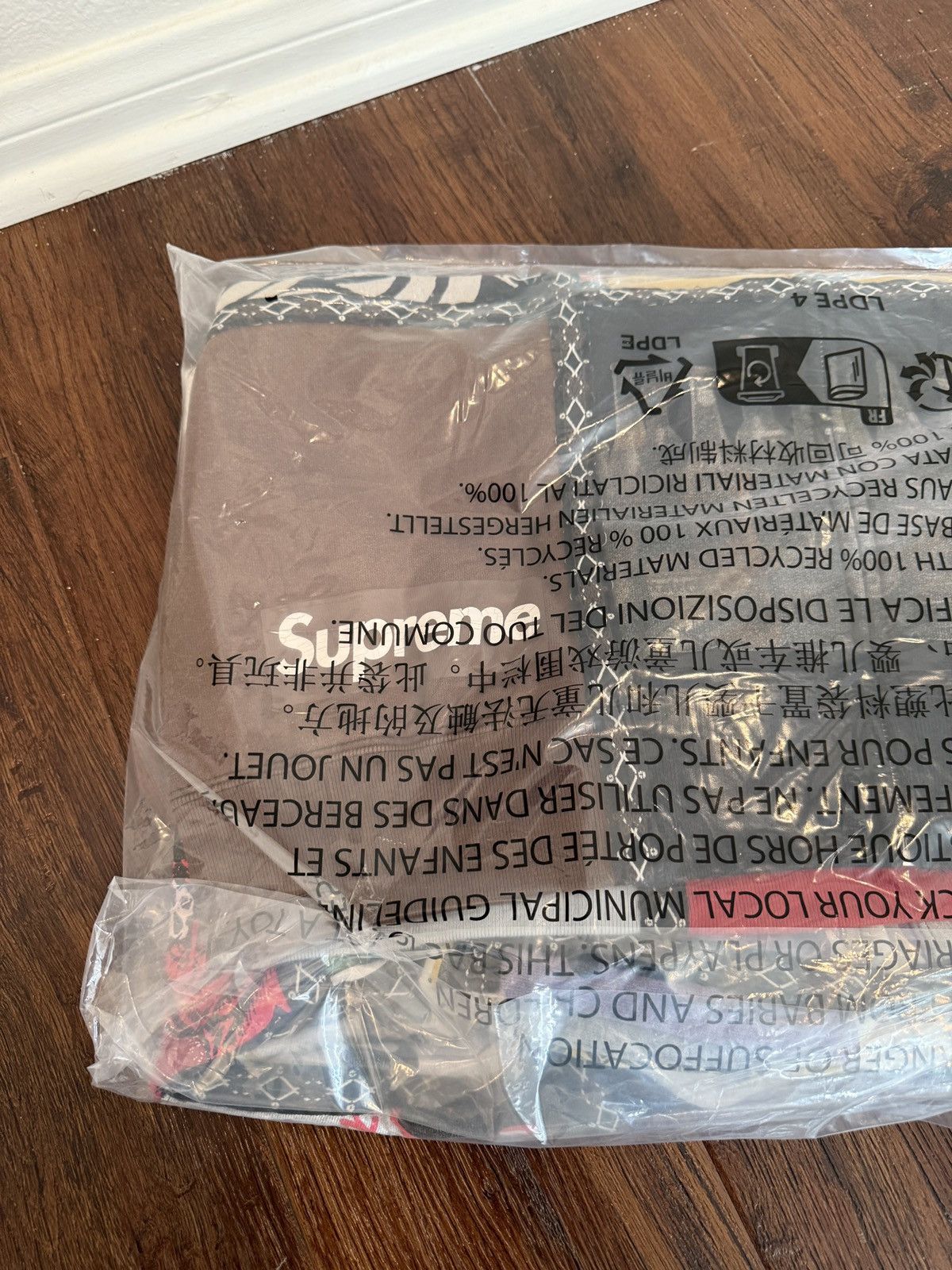 Number (N)ine × Supreme Supreme x Number Nine Patchwork ZipUp Hooded Sweatshirt — XL Size US XL / EU 56 / 4 - 4 Thumbnail