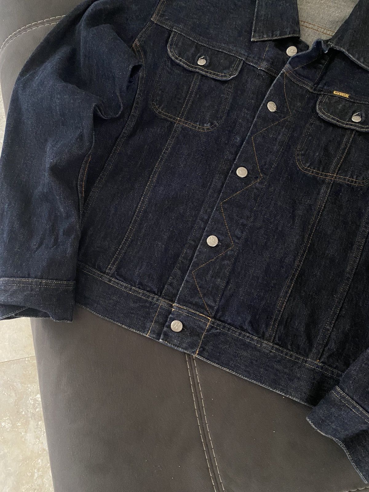 Diesel Vintage Diesel Raw Denim Croped Jeans Jacket Y2K Japanese Size US L / EU 52-54 / 3 - 3 Thumbnail