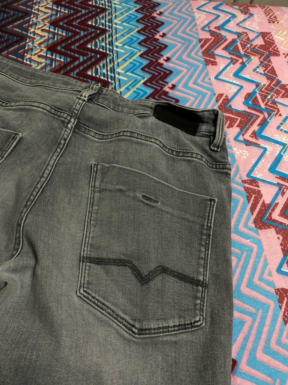 Hugo Boss Hugo Boss gray Y2K jeans pants vintage W32 slim fit Size US 32 / EU 48 - 16 Thumbnail