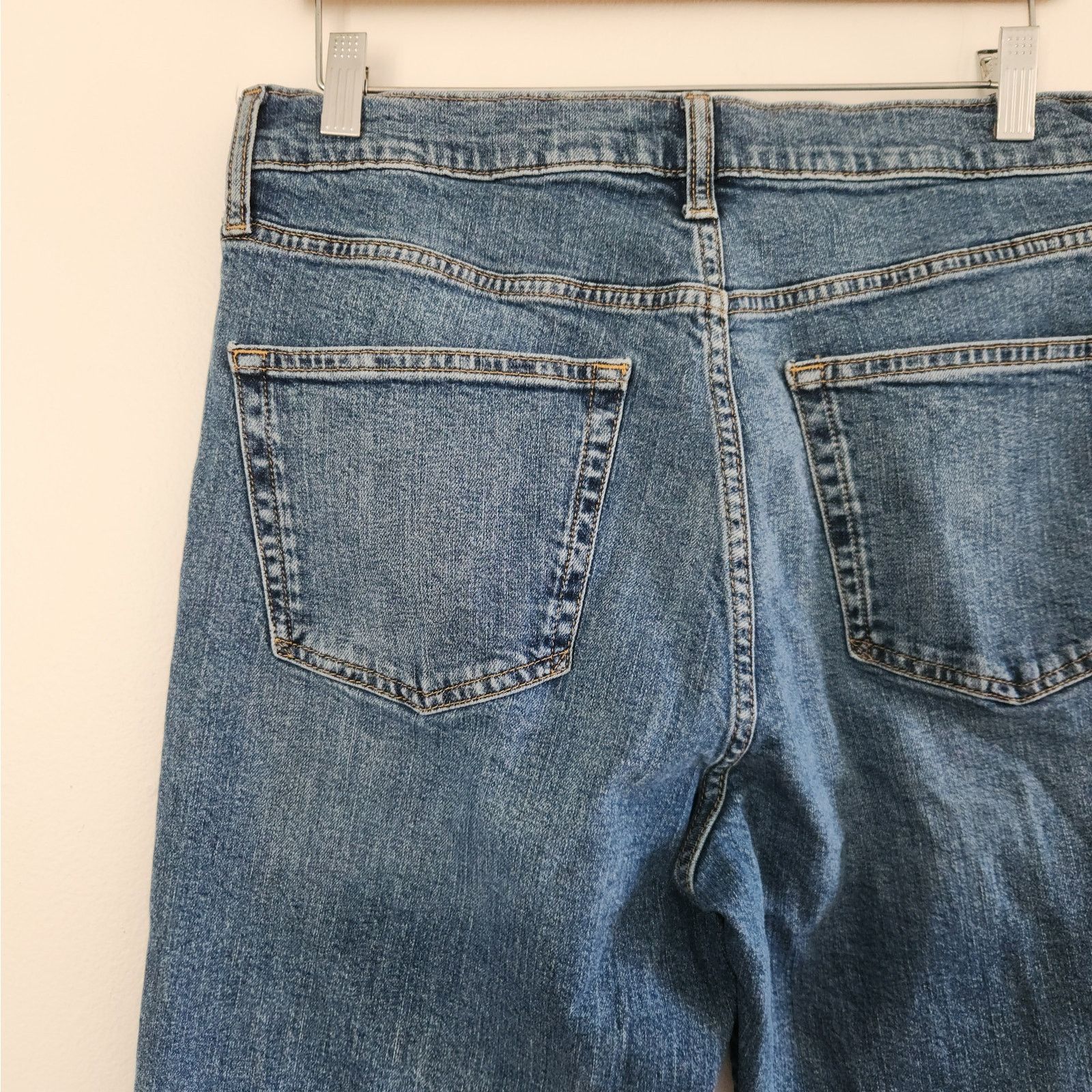 Gap Gap Vintage High Rise Flare Jeans Medium wash 12 / 31 R Size 34" / US 12 / IT 48 - 4 Thumbnail
