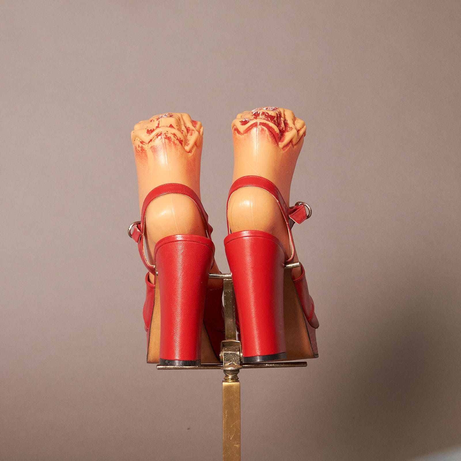 Vintage 1970s Ulitima Lip Stick Red Platform Heels Size US 8 / IT 38 - 4 Thumbnail
