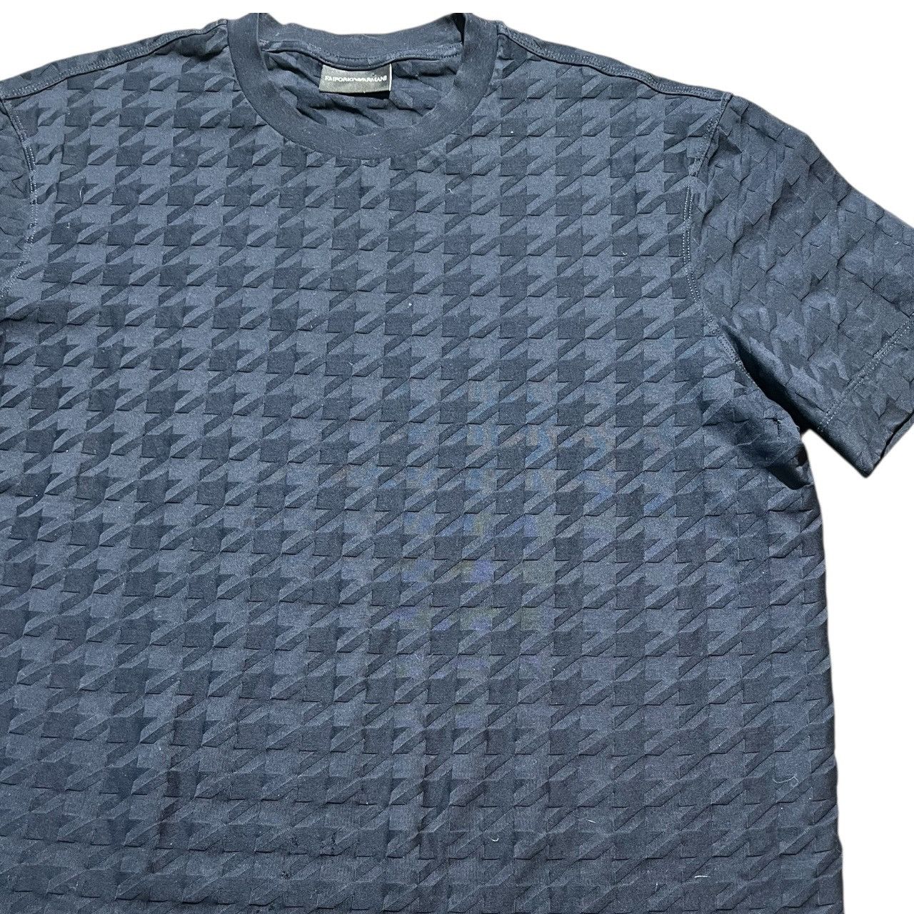 Emporio Armani Emporio Armani Houndstooth Textured T-shirt Size US L / EU 52-54 / 3 - 3 Thumbnail