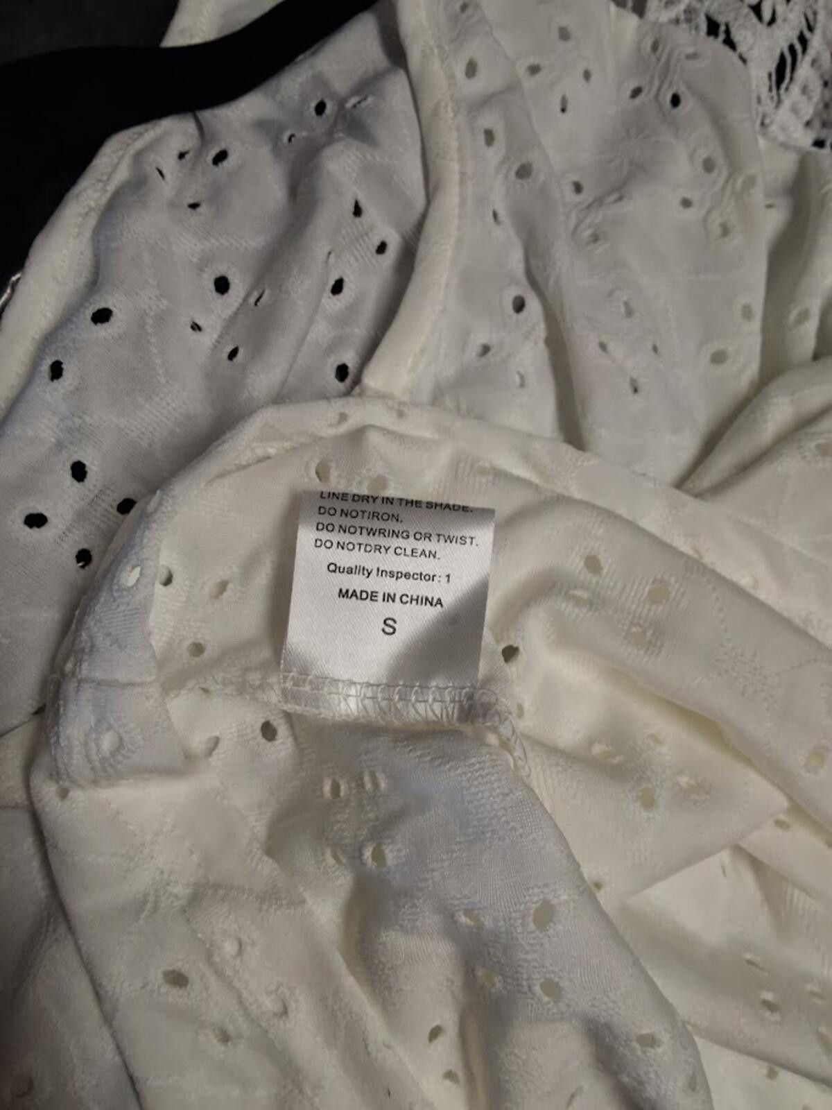 The Unbranded Brand Elegant White Eyelet Lace Sleeve Top - Size S Size S / US 4 / IT 40 - 6 Thumbnail