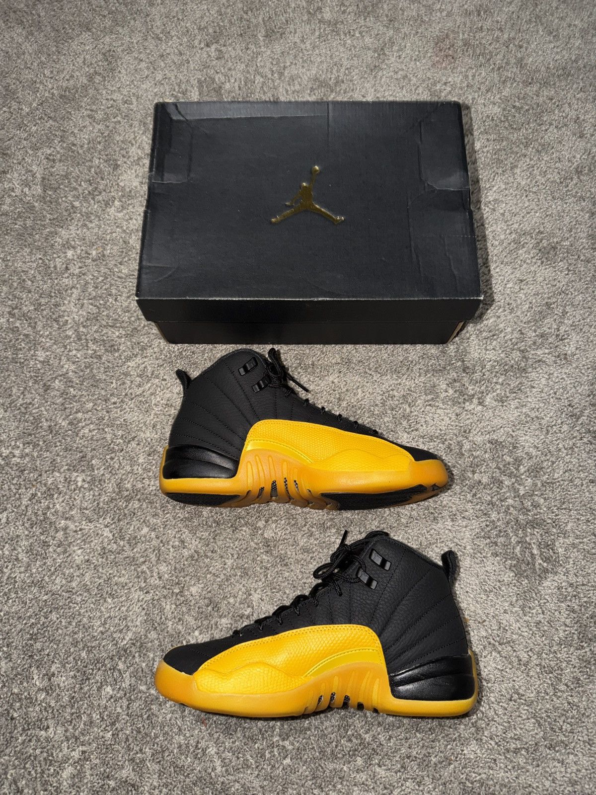 Jordan Brand Jordan 12 Retro University Gold Size US 6.5 / EU 39-40 - 1 Thumbnail