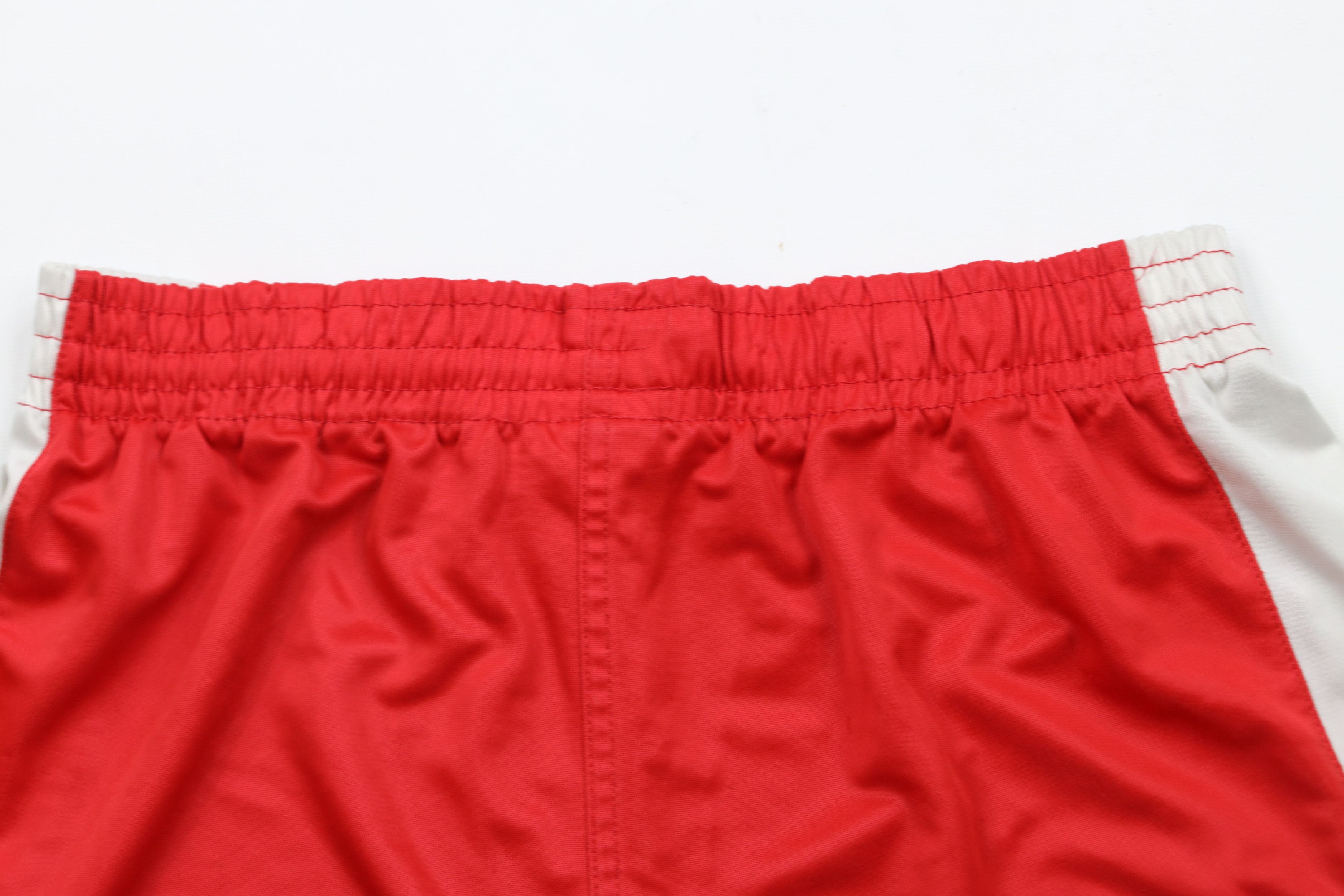 Vintage Vintage 90s Streetwear Above Knee Futbol Soccer Shorts Red Size US 32 / EU 48 - 10 Thumbnail