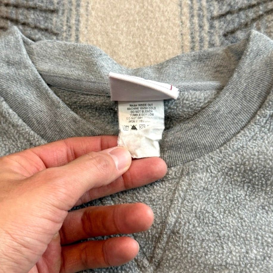 NFL VINTAGE Miami Dolphins NFL Fleece Crewneck Sweatshirt XL Men Gray Embroidered NFL Y2K Sports Football Dolphins Size US XL / EU 56 / 4 - 4 Thumbnail