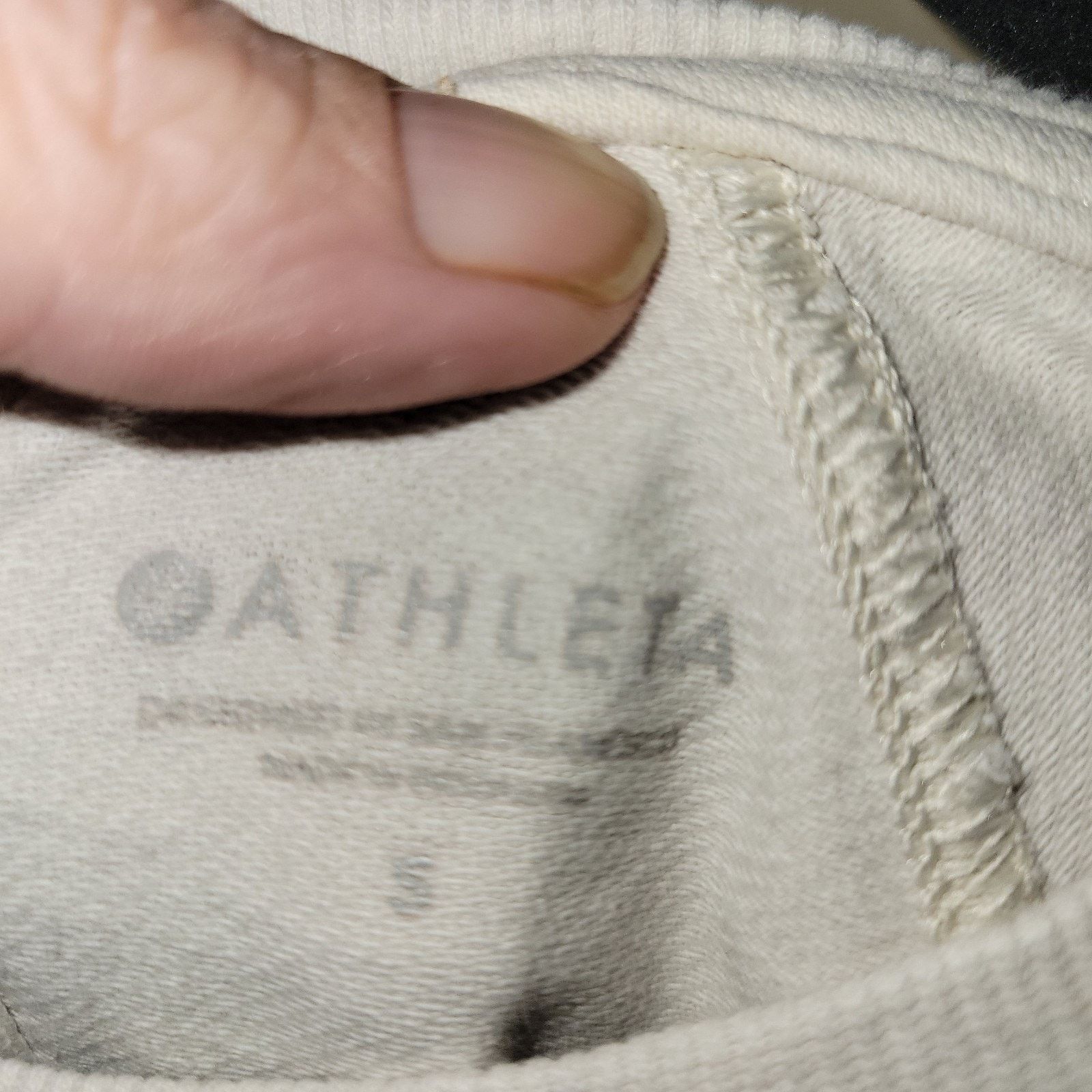 Athleta Athleta Sweatshirt Crew Neck Women’s Small White Ivory Cream Size S / US 4 / IT 40 - 2 Thumbnail