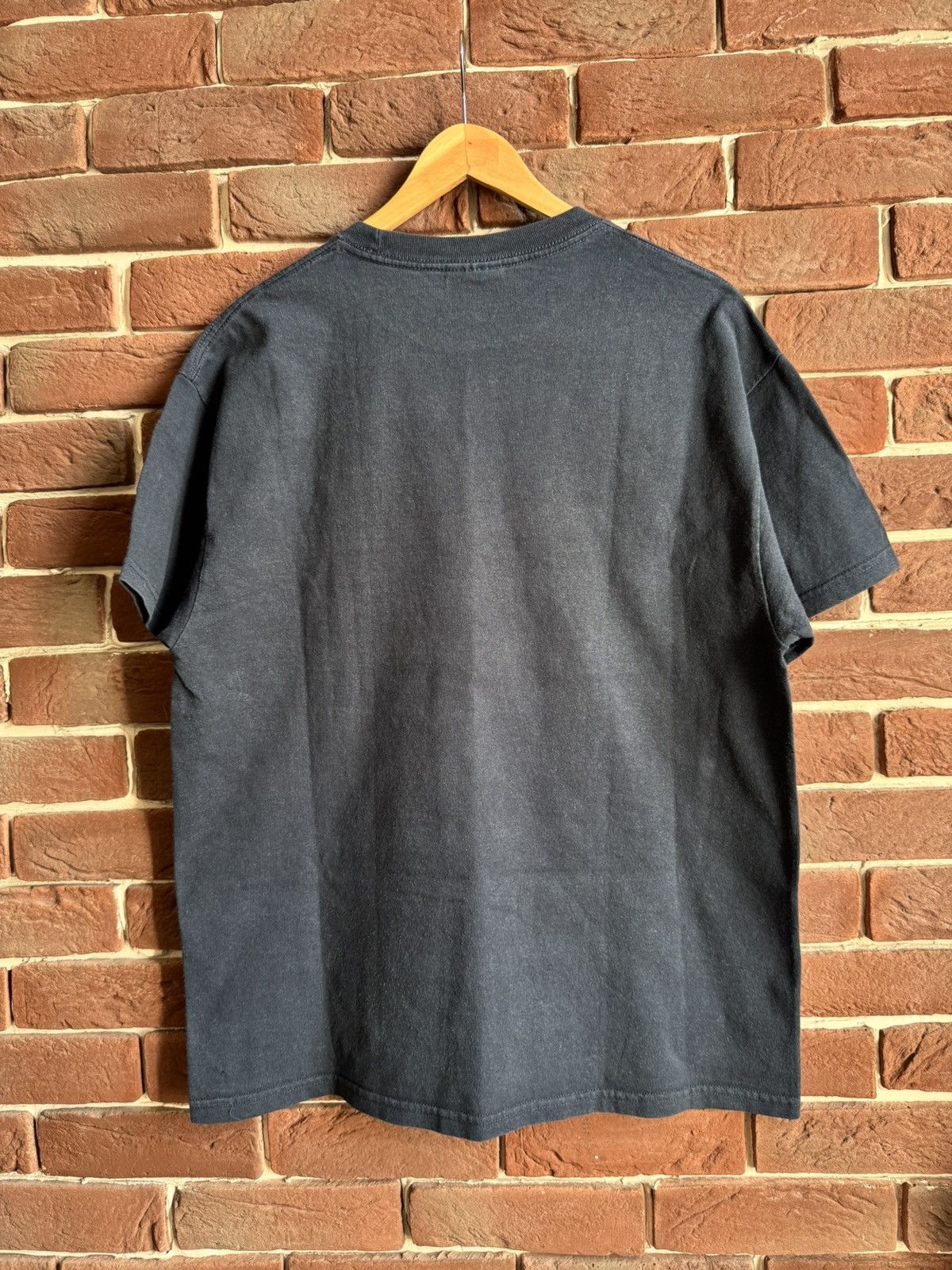 Band Tees Vintage Korn 2002 Untouchables Nu Metal Band 00s T-Shirt y2k Size US L / EU 52-54 / 3 - 9 Thumbnail