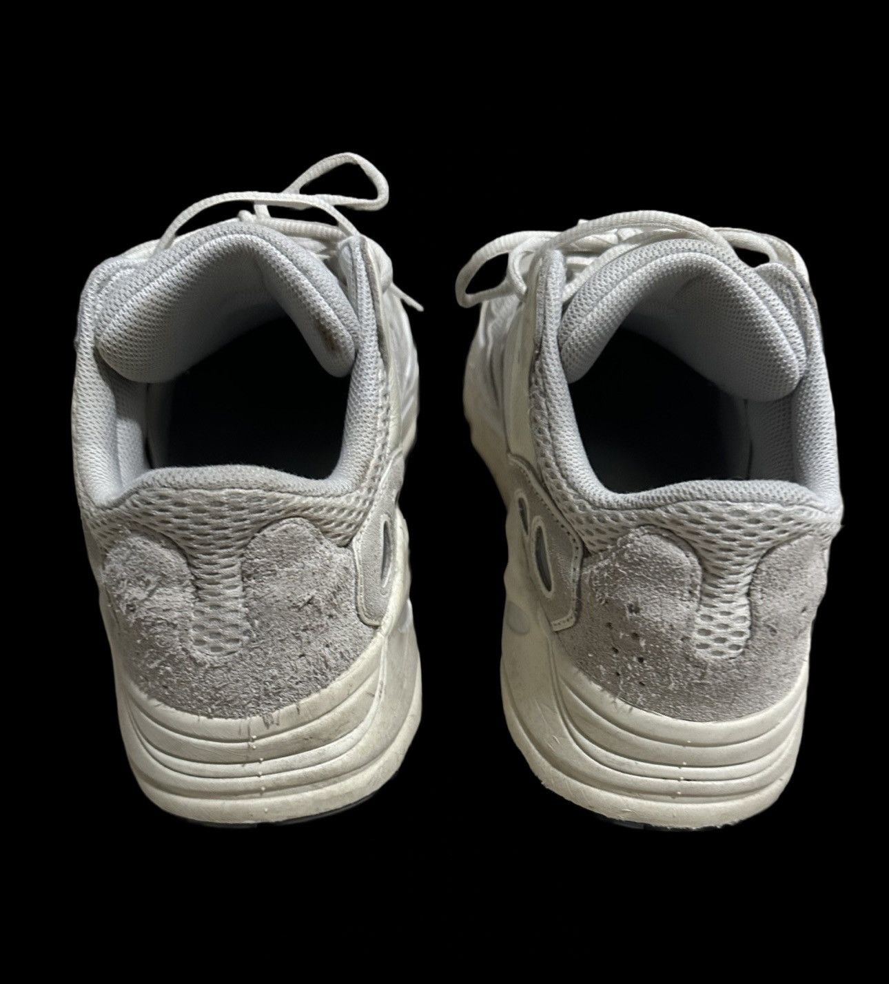 Adidas × Kanye West Yeezy 700 analog Size US 10.5 / EU 43-44 - 2 Thumbnail