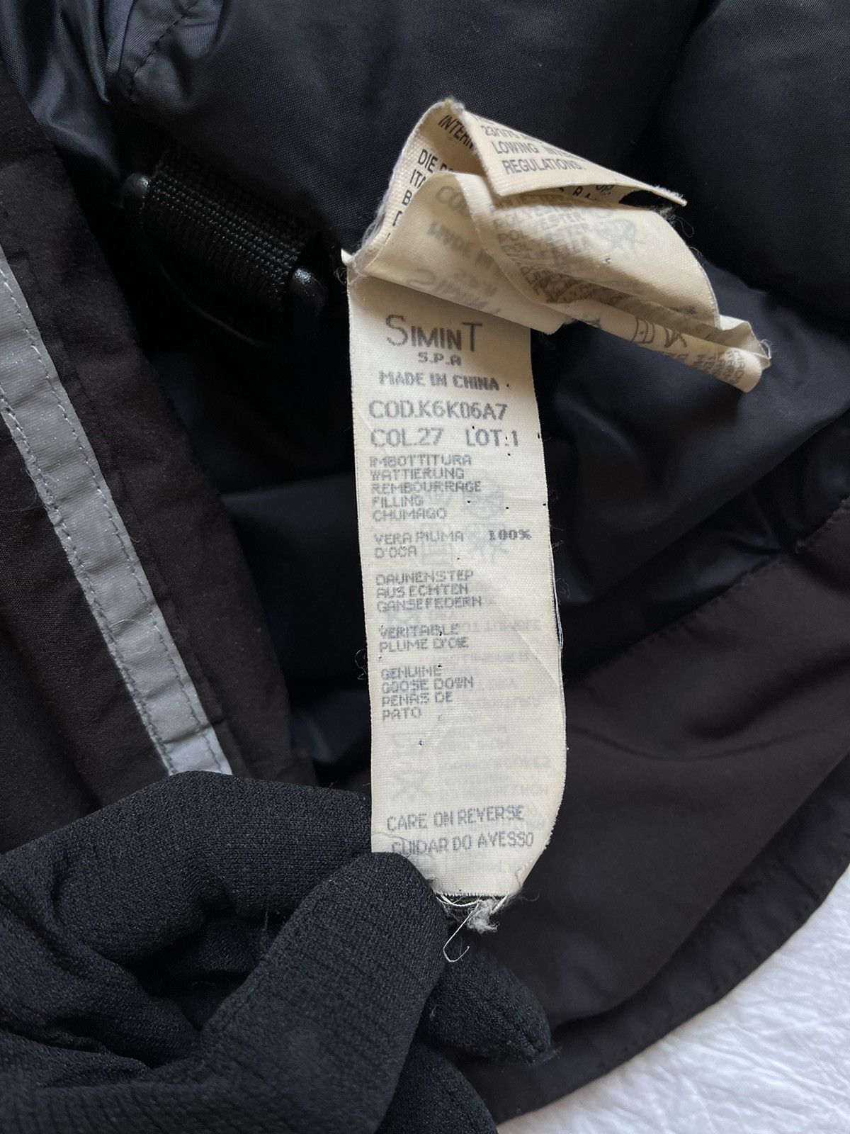 Armani Armani Jeans vintage 1990s goose down jacket Size US L / EU 52-54 / 3 - 15 Thumbnail