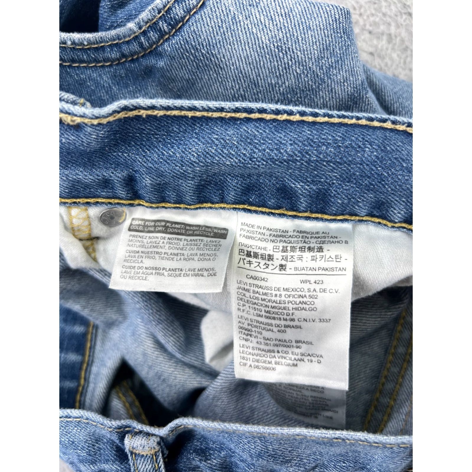 Levi's Levi's Jeans 505 Adult 32 Blue Denim Cotton Regular 5-Pocket Design Medium Wash 31x31 Mens Size US 32 / EU 48 - 7 Thumbnail