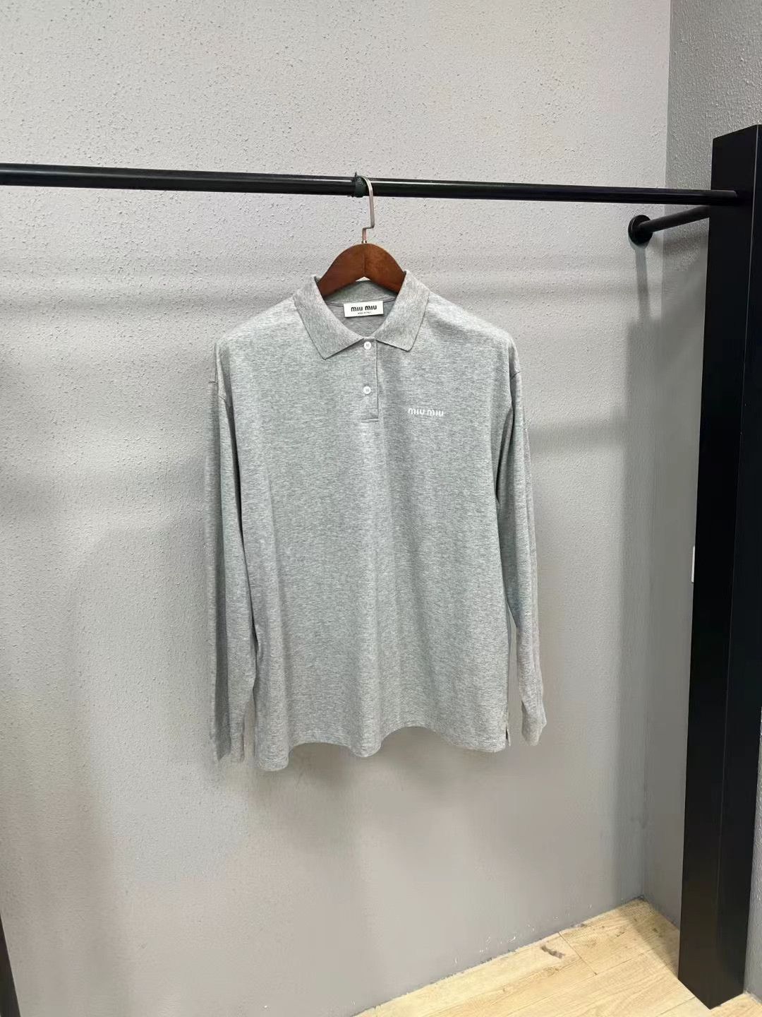 Miu Miu Miumiu Gray Polo Shirt Size S / US 4 / IT 40 - 1 Thumbnail
