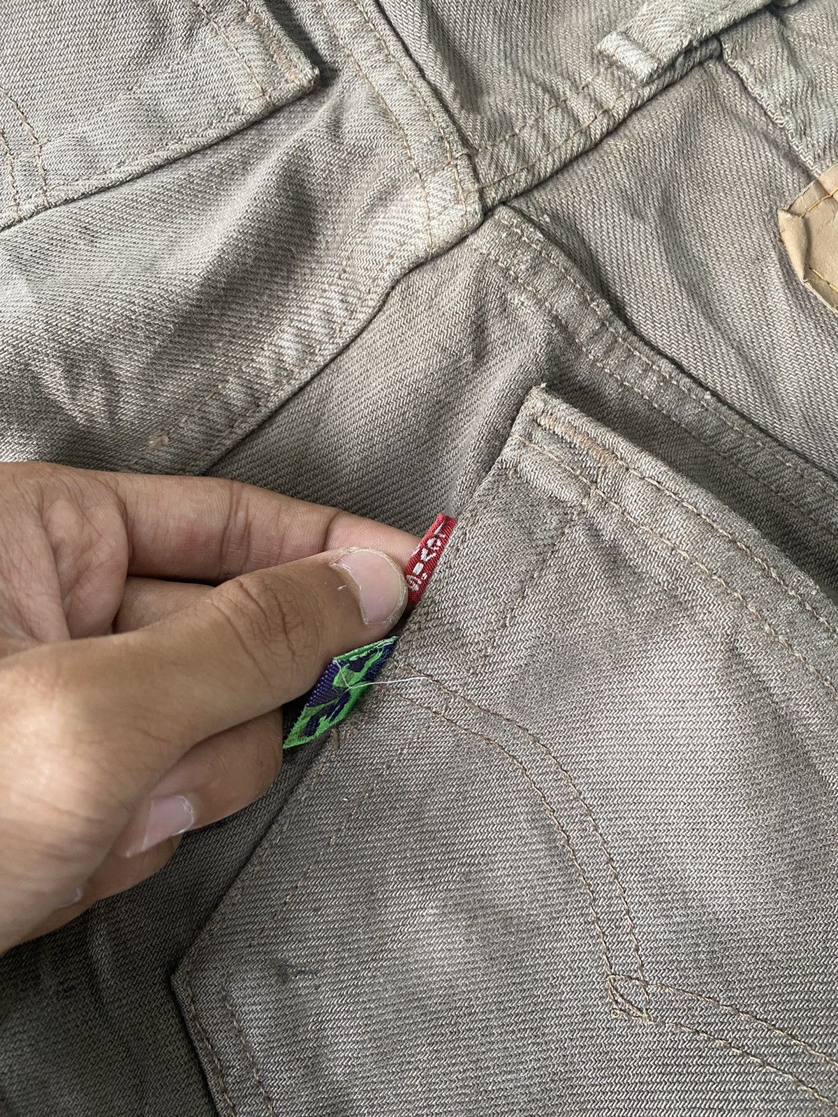 Levi's Vintage 90’s Levis 501 x 73-R Distressed Denim Jeans Size US 32 / EU 48 - 12 Thumbnail