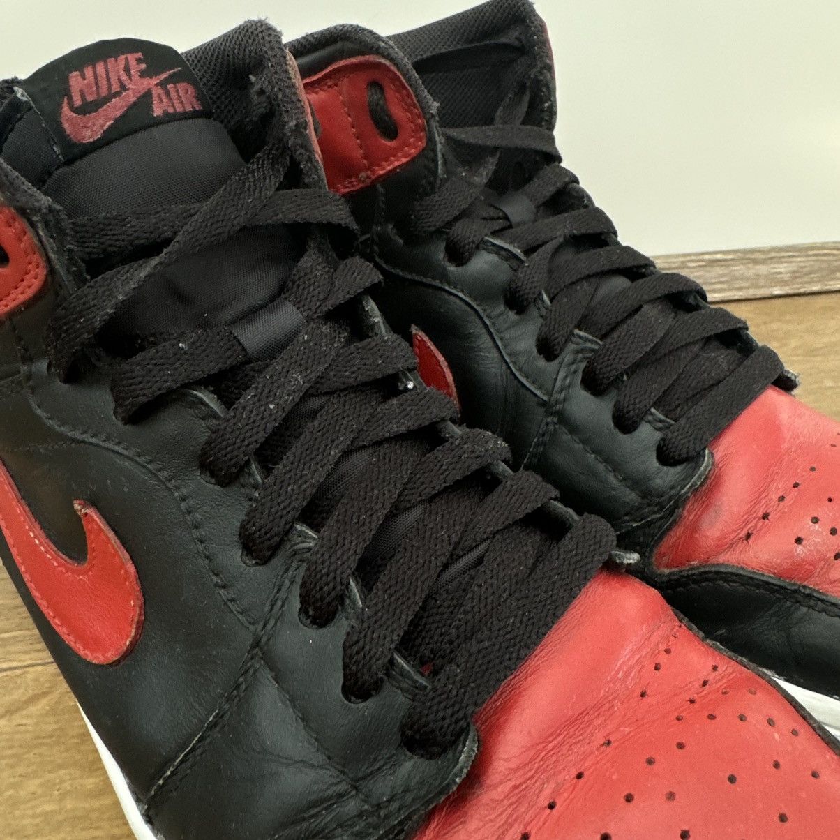 Jordan Brand Jordan 1 High Retro Bred 2013 Size US 8 / EU 41 - 4 Thumbnail