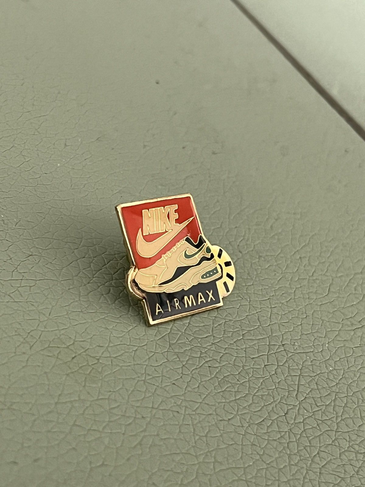 Nike Nike Air Max vintage pin Size ONE SIZE - 2 Thumbnail