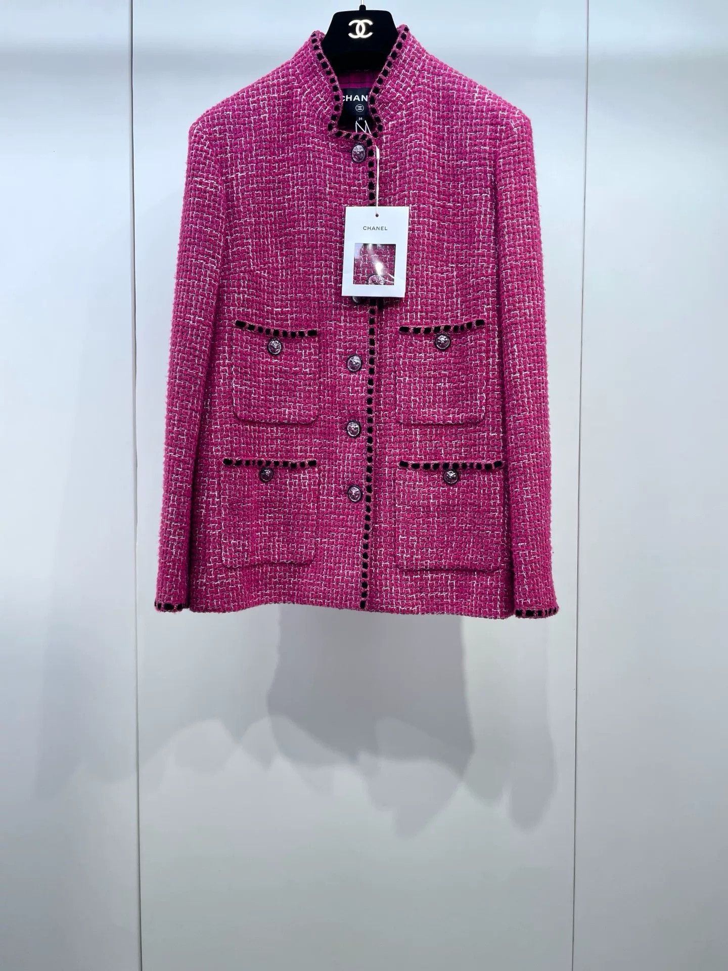 Chanel Chanel 22B Pink Tweed Stand Collar Jacket Size XS / US 0-2 / IT 36-38 - 1 Thumbnail