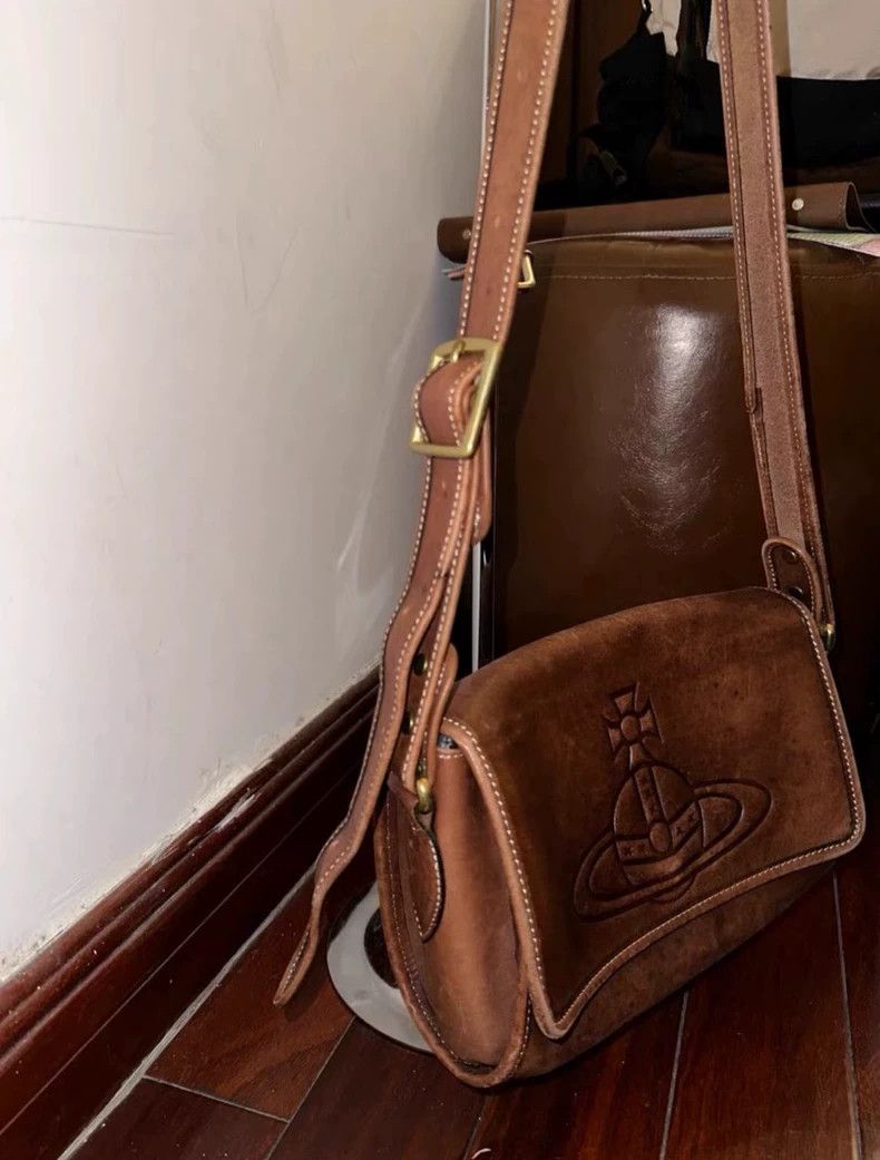 Vivienne Westwood Vivienne Westwood size os Brown leather postman shoulder ba Size ONE SIZE - 3 Thumbnail