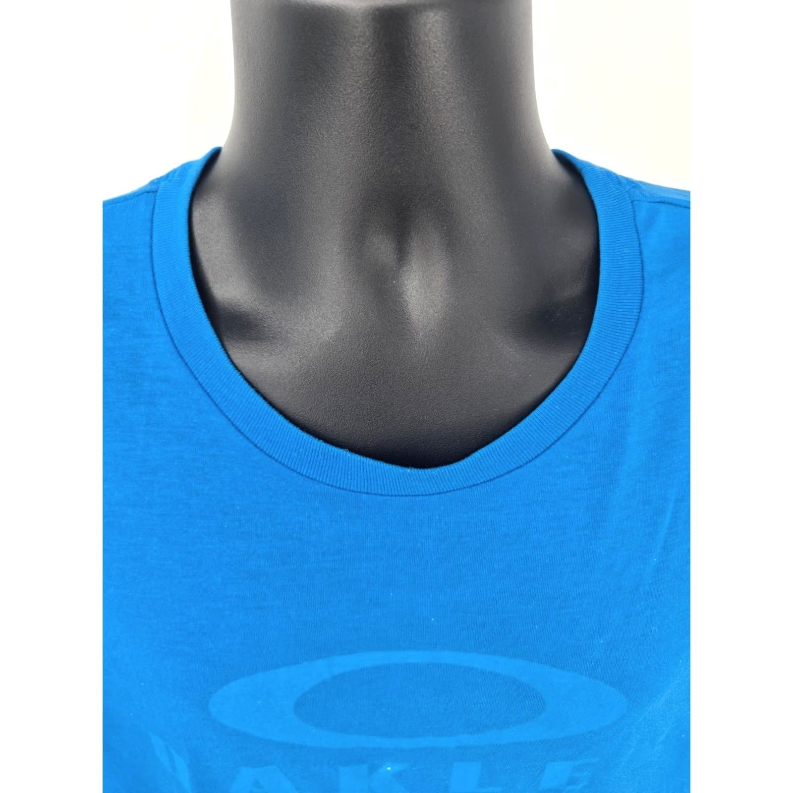 Oakley Oakley T-shirt Adult XL Blue Crew Neck 100% Cotton Golf Golfer Outdoor Men Logo Short Sleeve Vintage: No Size US XL / EU 56 / 4 - 7 Thumbnail