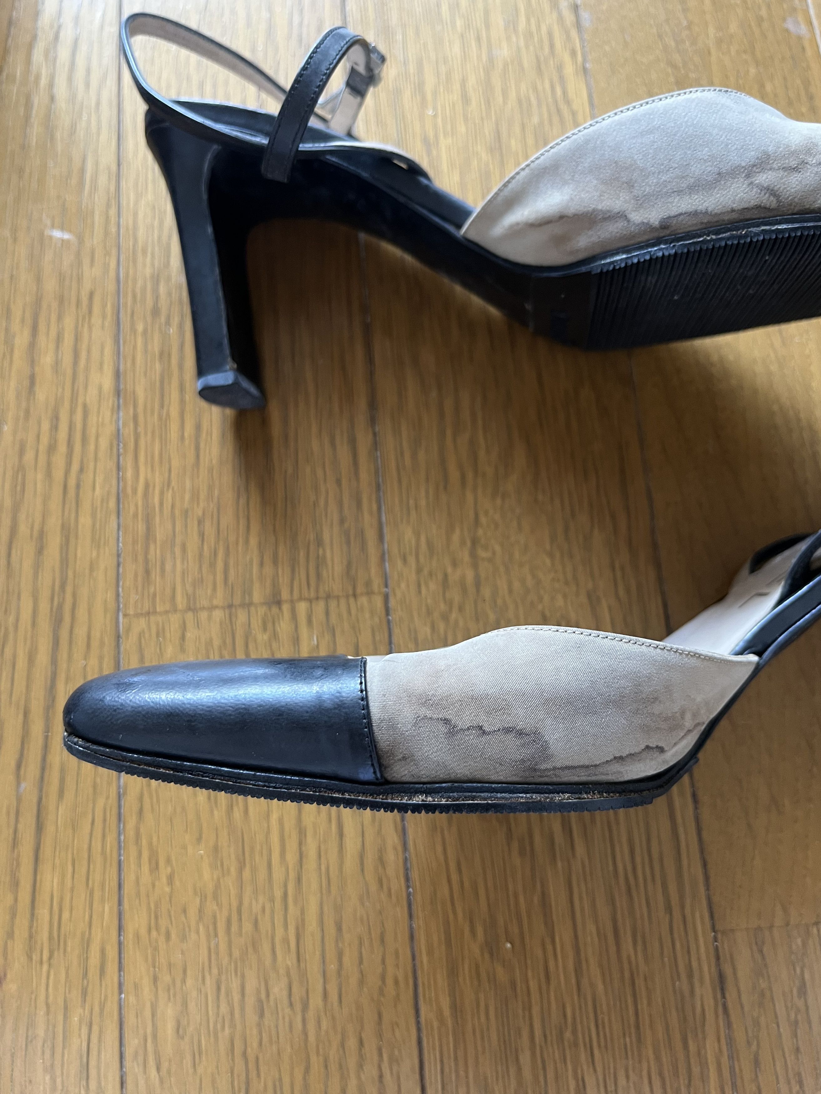 Chanel Chanel pumps black and beige heels Size US 5 / IT 35 - 7 Thumbnail