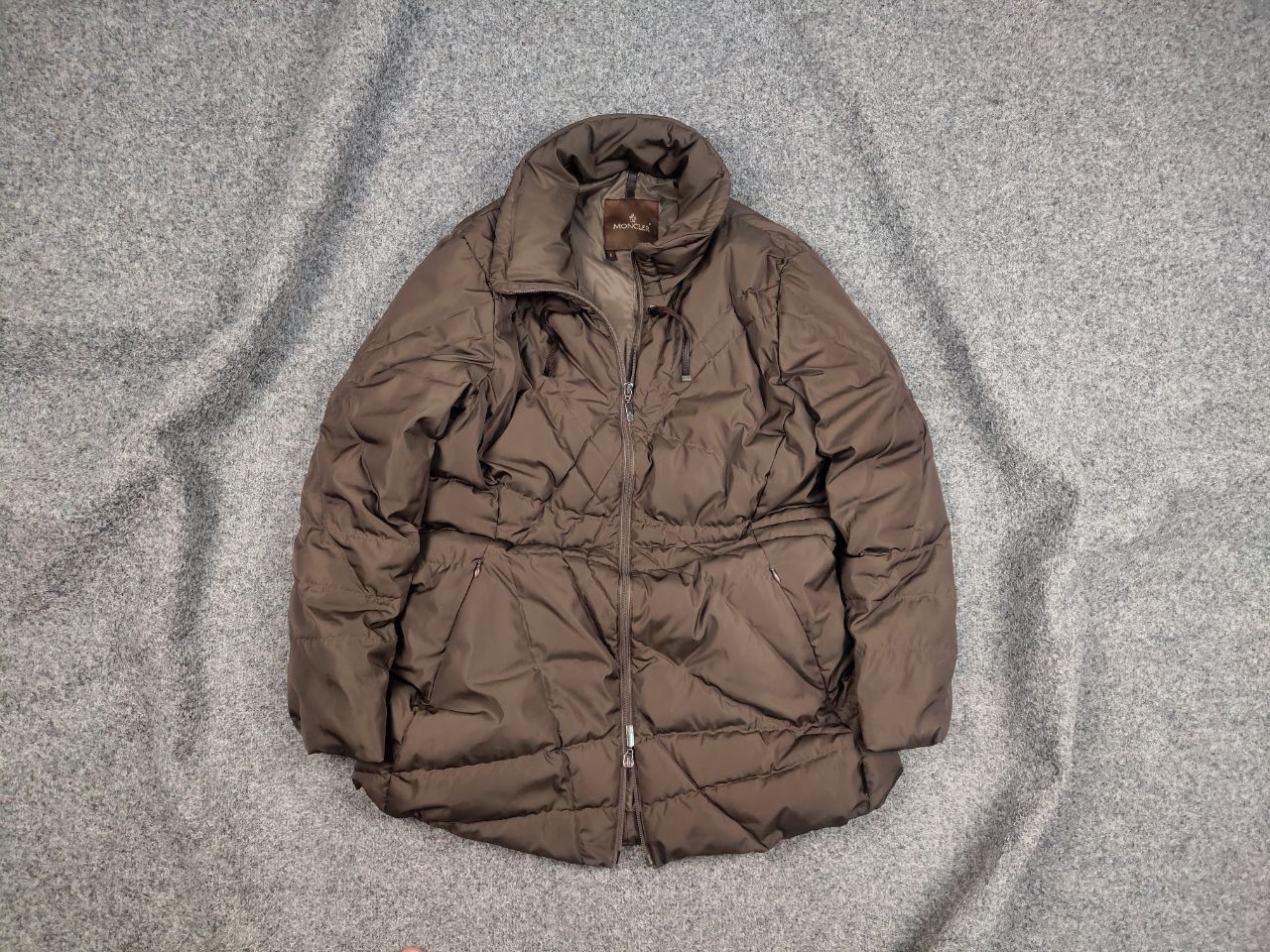 Moncler Vintage Moncler Down Puffer quality Brown Women's Jacket Size L / US 10 / IT 46 - 1 Thumbnail