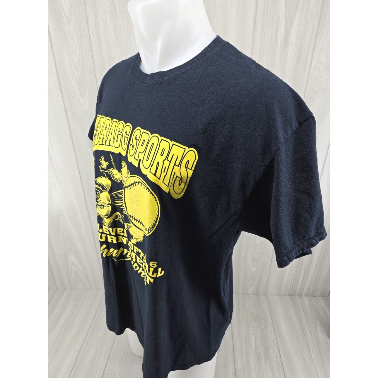 Gildan Ft Bragg Sports 2016 Unit Level Softball Tournament T Shirt XL Large Black Gildan Short Sleeve Mens Vintage Size US XL / EU 56 / 4 - 4 Thumbnail