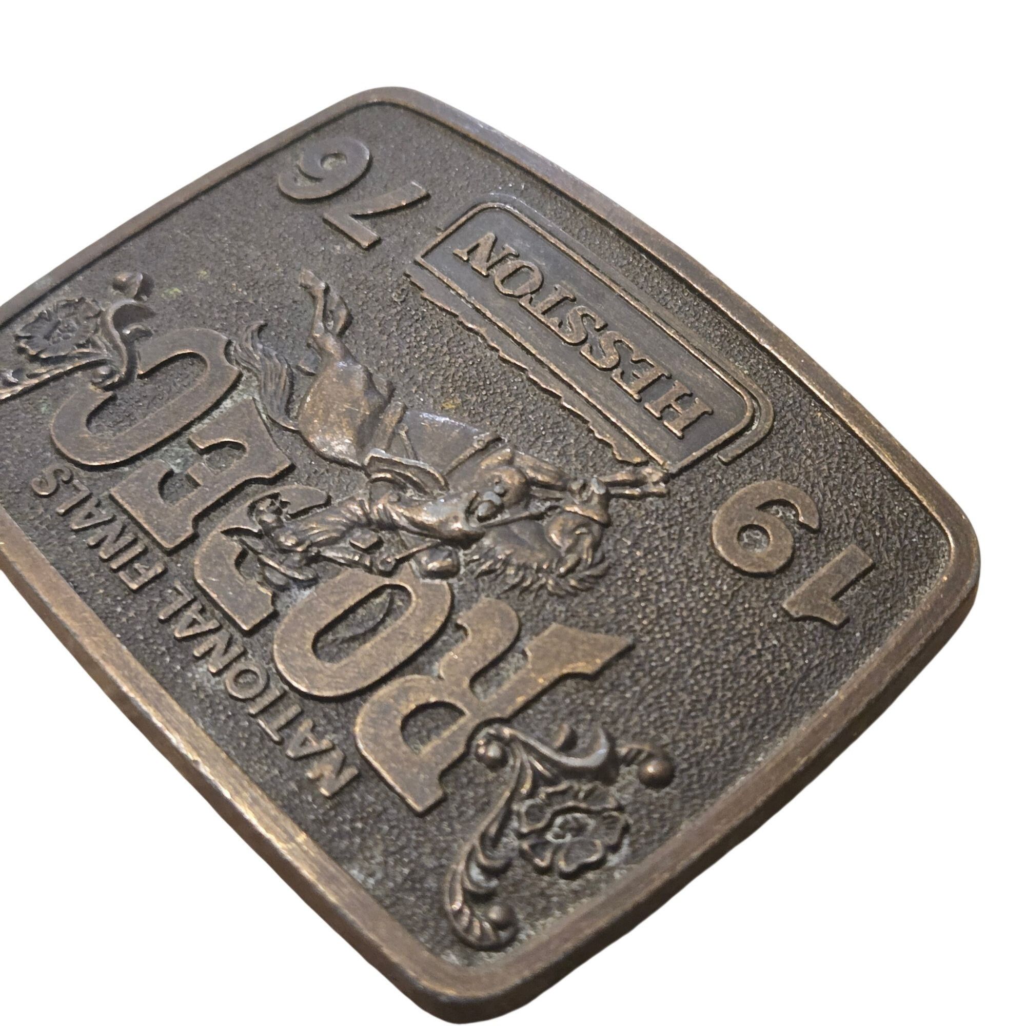 Other 1976 Hesston Rodeo Belt Buckle Vintage NFR Saddle Bronc Cowb Size ONE SIZE - 7 Thumbnail
