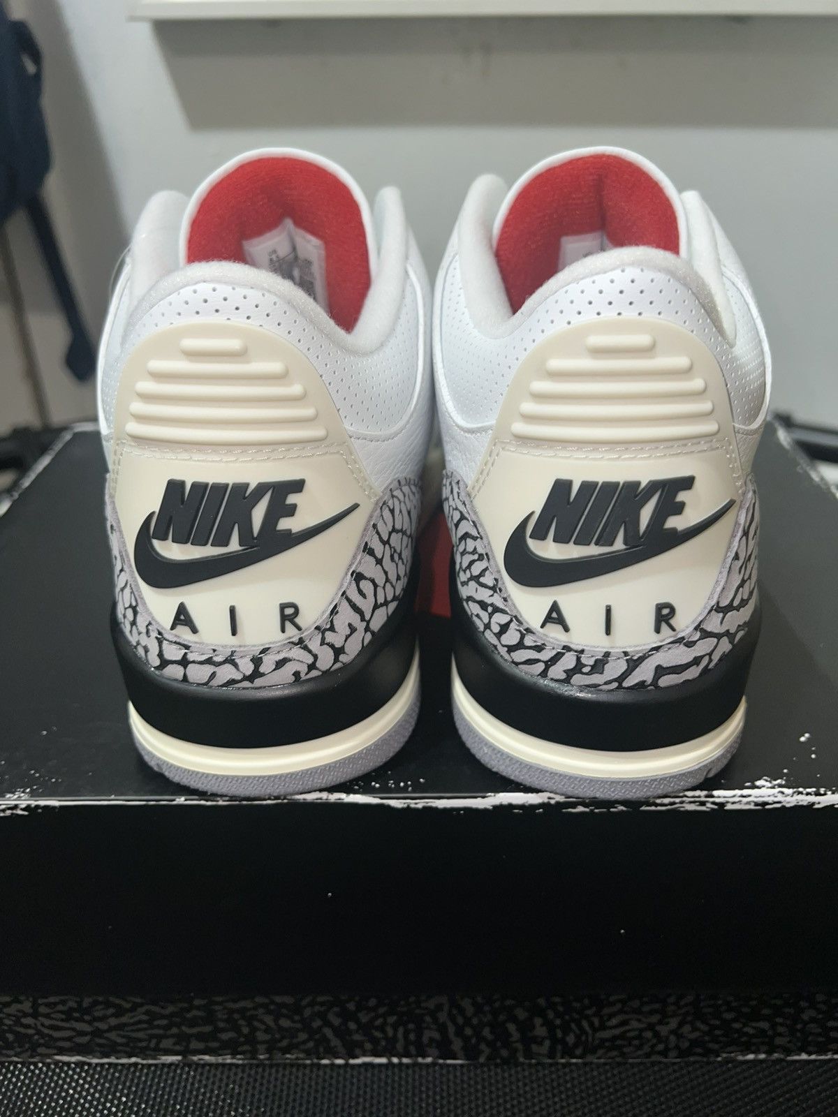 Jordan Brand × Nike Jordan 3 White cement Reimagined Size US 8.5 / EU 41-42 - 4 Thumbnail