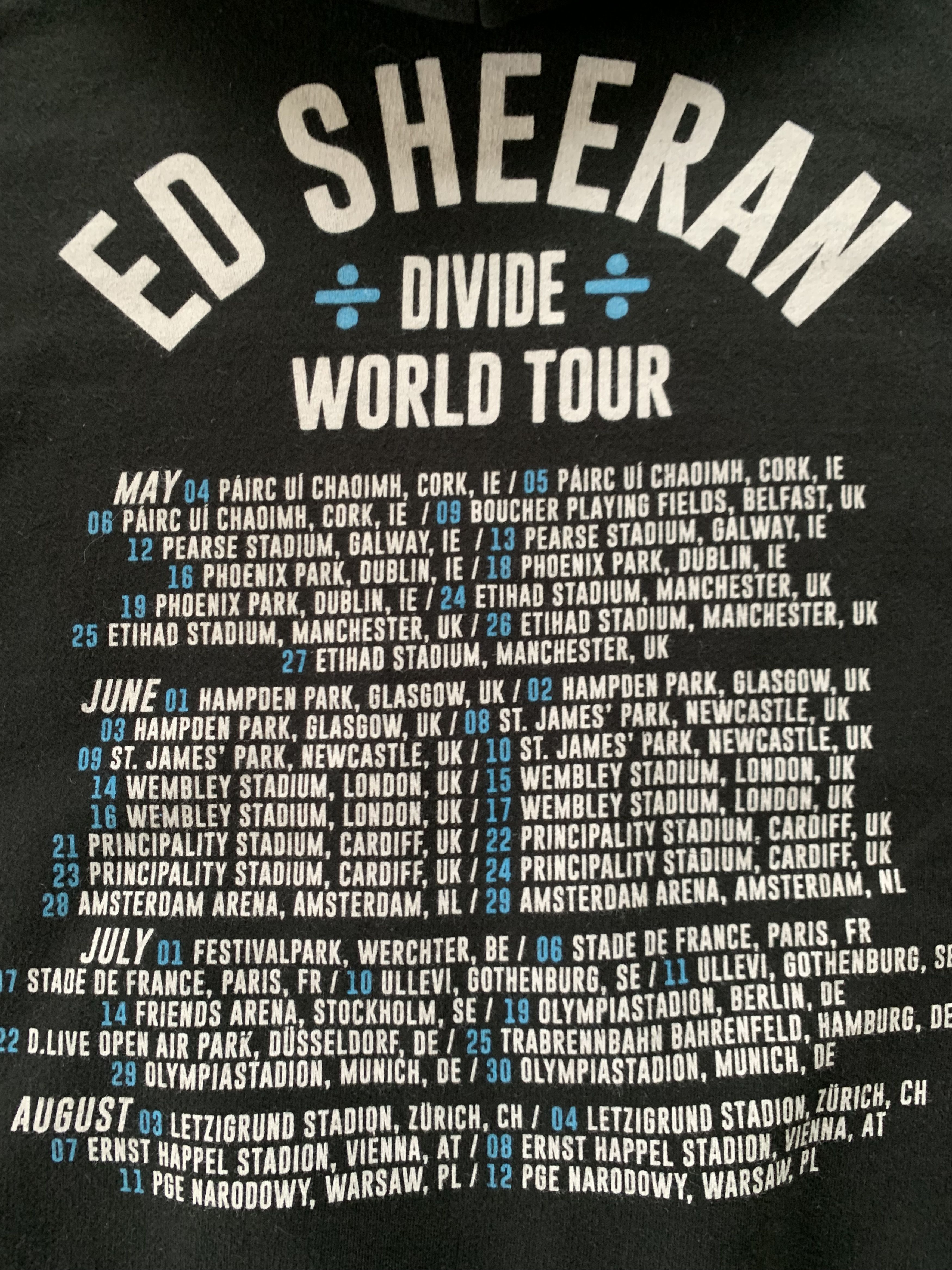 Band Tees Ed Sheeran Divide World Tour Black Hoodie Size US XS / EU 42 / 0 - 6 Thumbnail