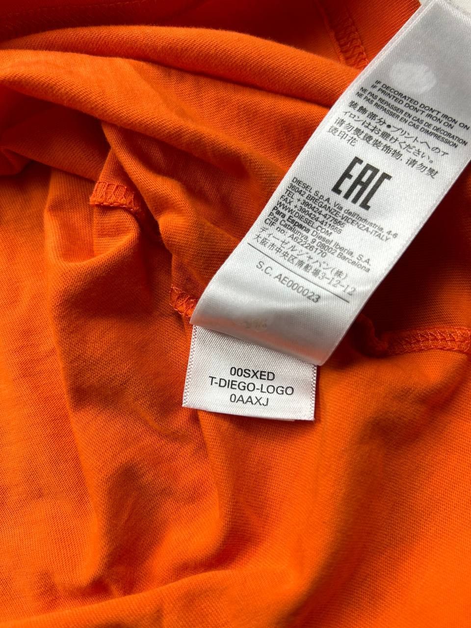 Diesel Diesel print logo tshirt in orange Size M Size US M / EU 48-50 / 2 - 7 Thumbnail