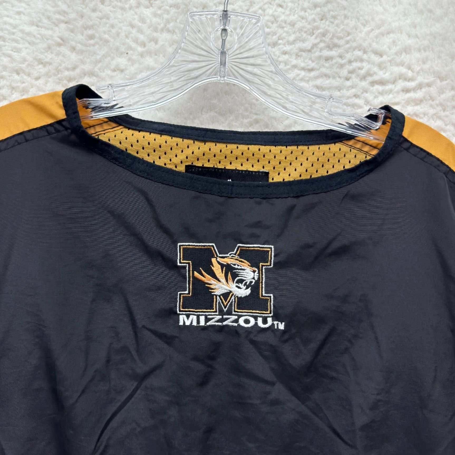 Puma VINTAGE Missouri Tigers Mizzou Windbreaker Sweater Pullover Lightweight Shell Jacket Black L Mens Size US L / EU 52-54 / 3 - 3 Thumbnail