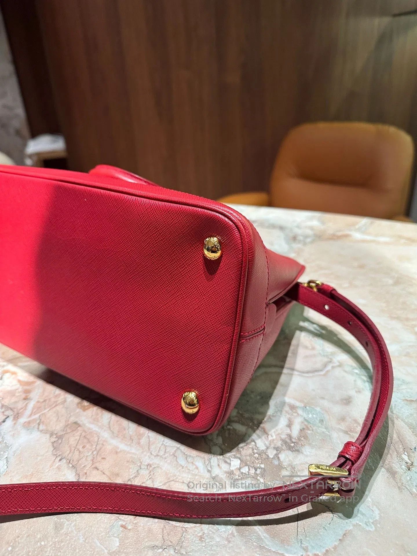 Prada Prada Red Cross-Grain Cowhide Bag. Size ONE SIZE - 4 Thumbnail