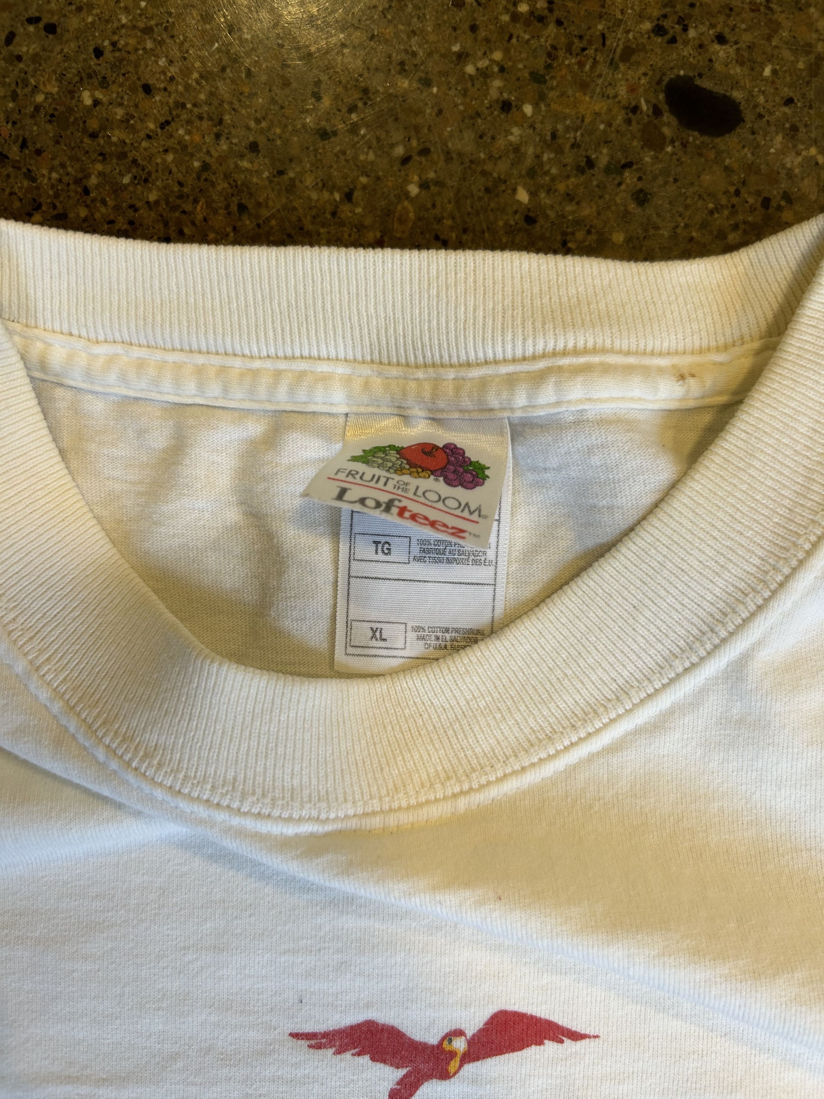 Fruit Of The Loom × Vintage Vintage Captain Morgan Parrot Bay T Shirt XL Size US XL / EU 56 / 4 - 3 Thumbnail