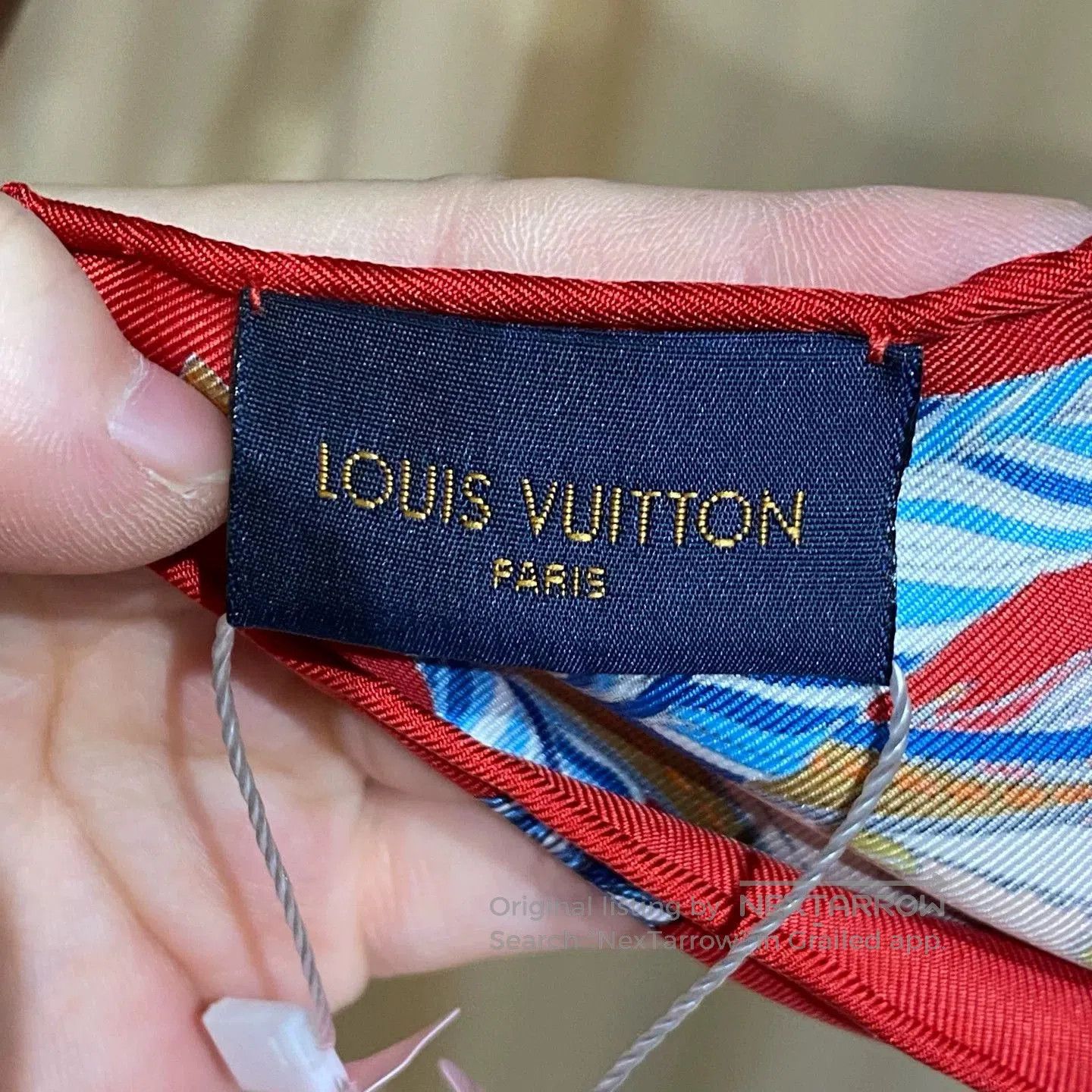 Louis Vuitton Louis Vuitton Swan Silk Scarf. Size ONE SIZE - 3 Thumbnail