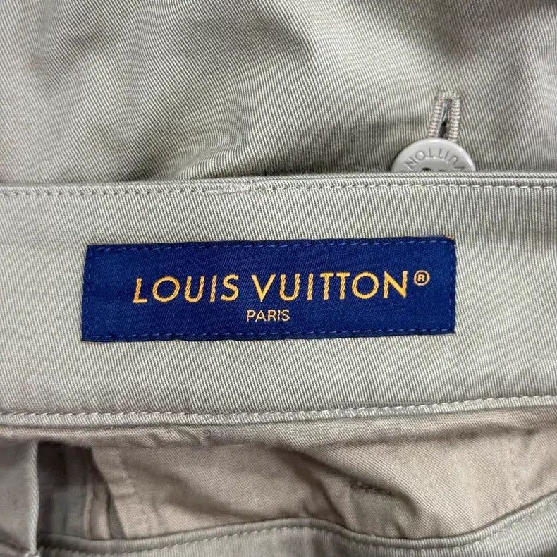 Louis Vuitton Louis Vuitton size US 52 Khaki cargo pants slacks pants Size US 36 / EU 52 - 5 Thumbnail
