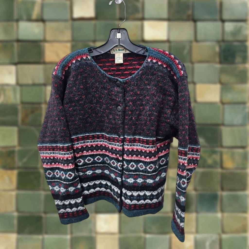 Vintage VINTAGE L.L. BEAN Cardigan Wool Fair Isle Design 100% Wool Women's Large Size L Navy Blue/Cream/Red/Green First Letter Caps? Size L / US 10 / IT 46 - 1 Thumbnail