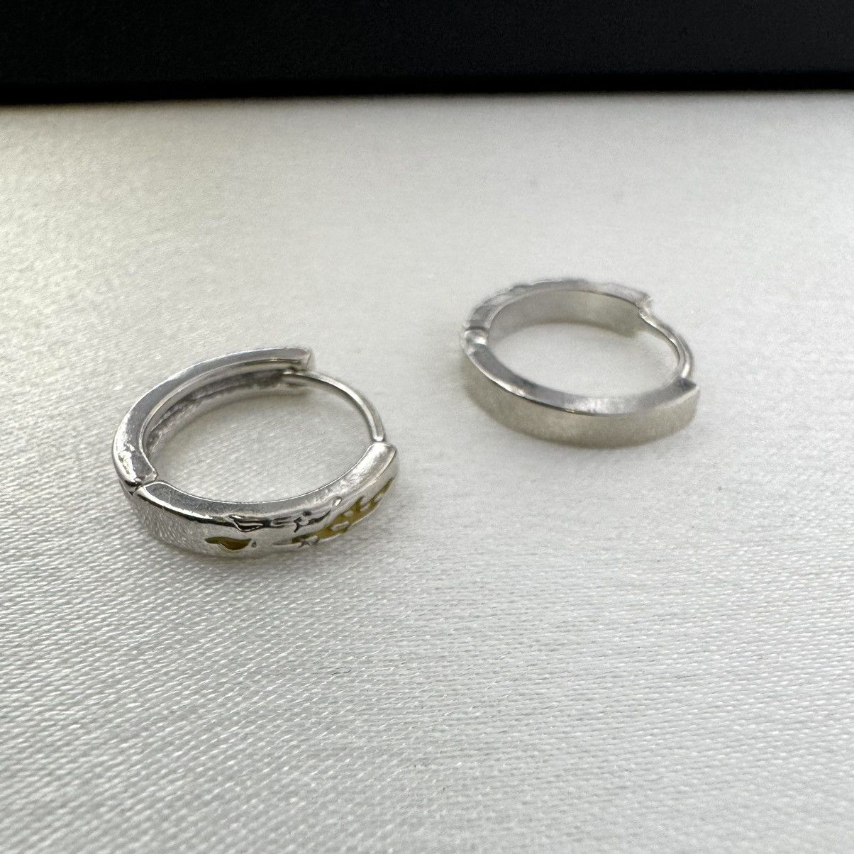 Designer 15mm Small Hoop Earrings for Men Women Unisex Hip Hop Style Size ONE SIZE - 4 Thumbnail