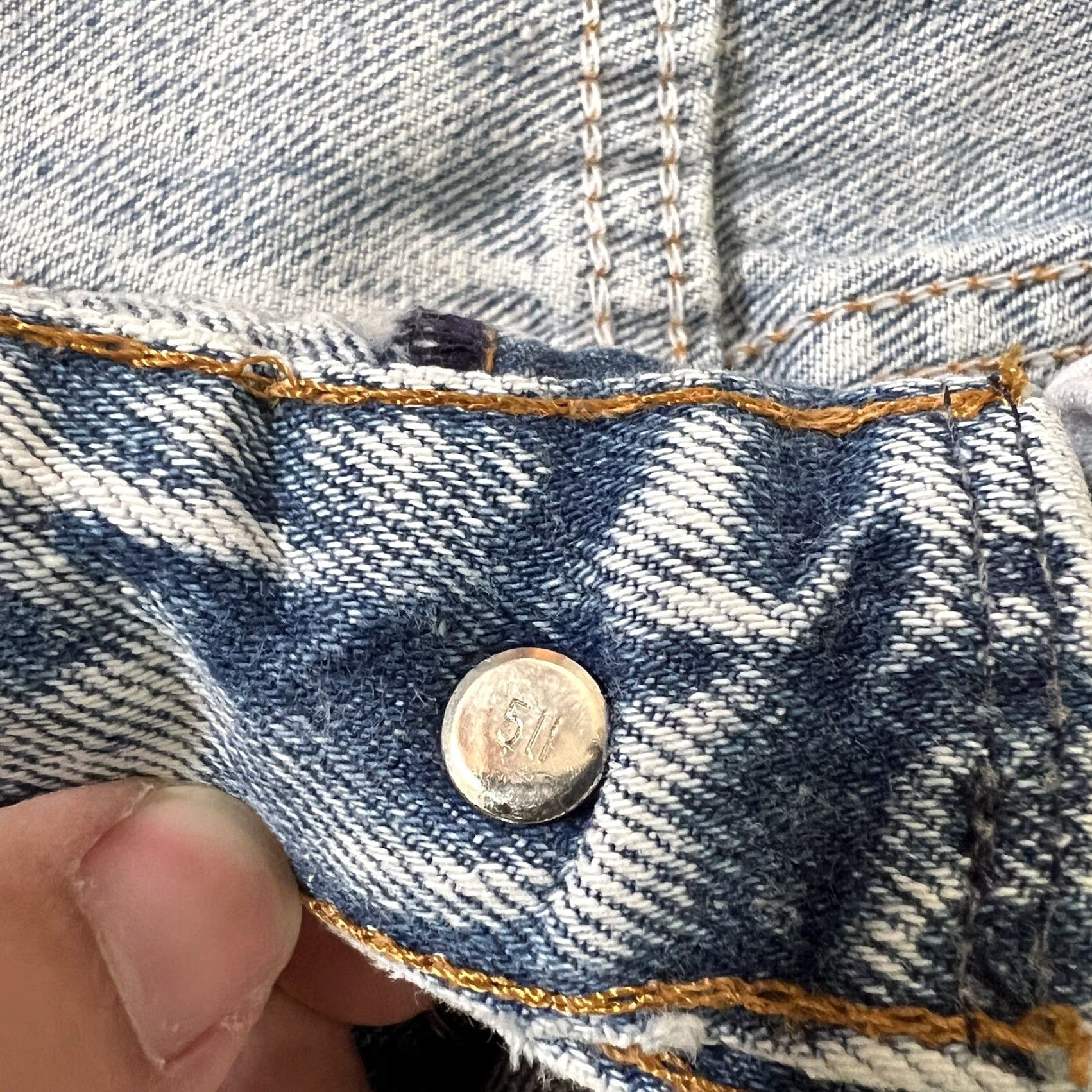 Levi's VINTAGE Levi's 501 Jeans Mens Size US 27 - 5 Thumbnail