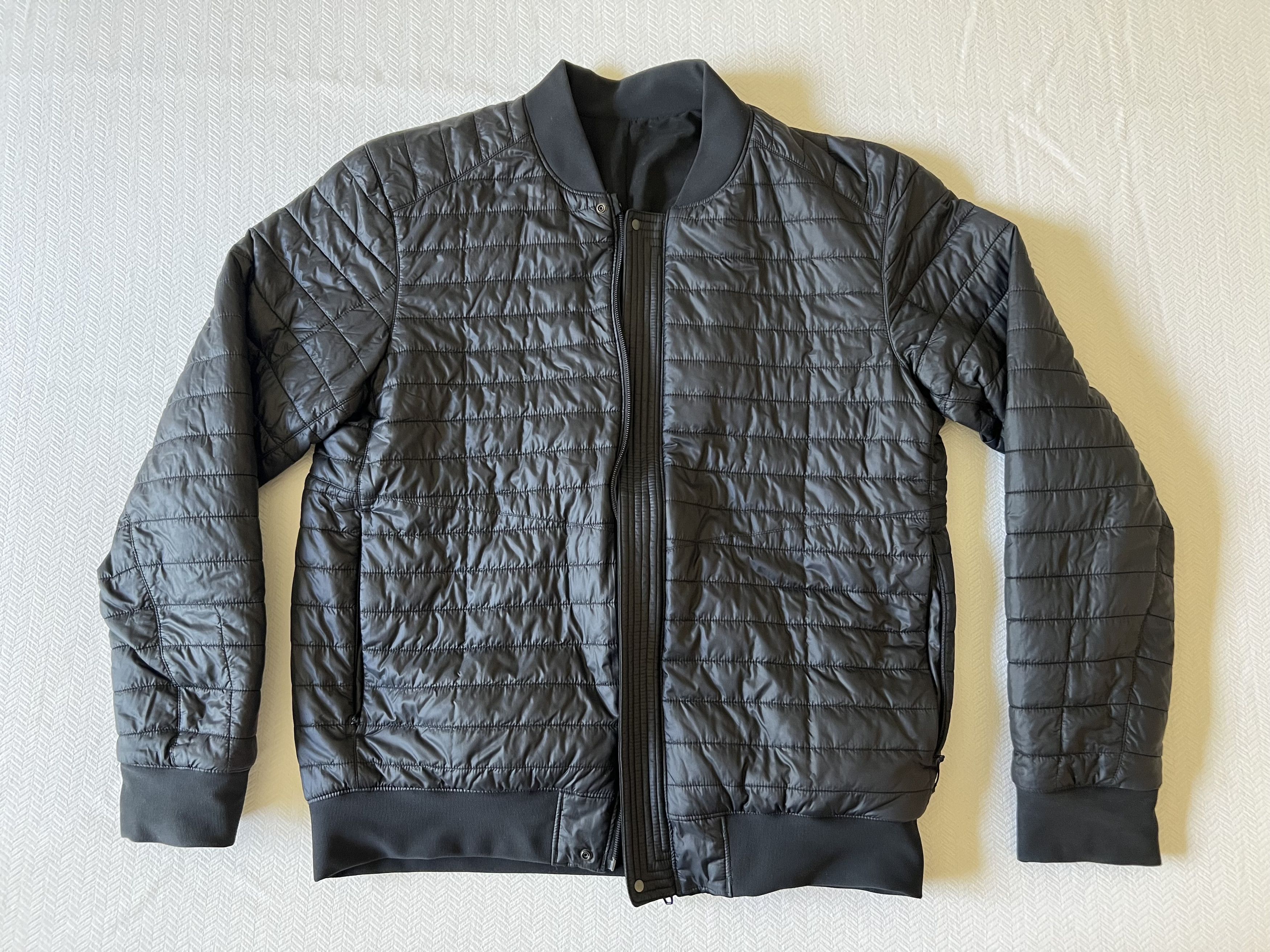Lululemon Lululemon Switch Over Bomber Reversible - Black/Small Size US S / EU 44-46 / 1 - 2 Thumbnail